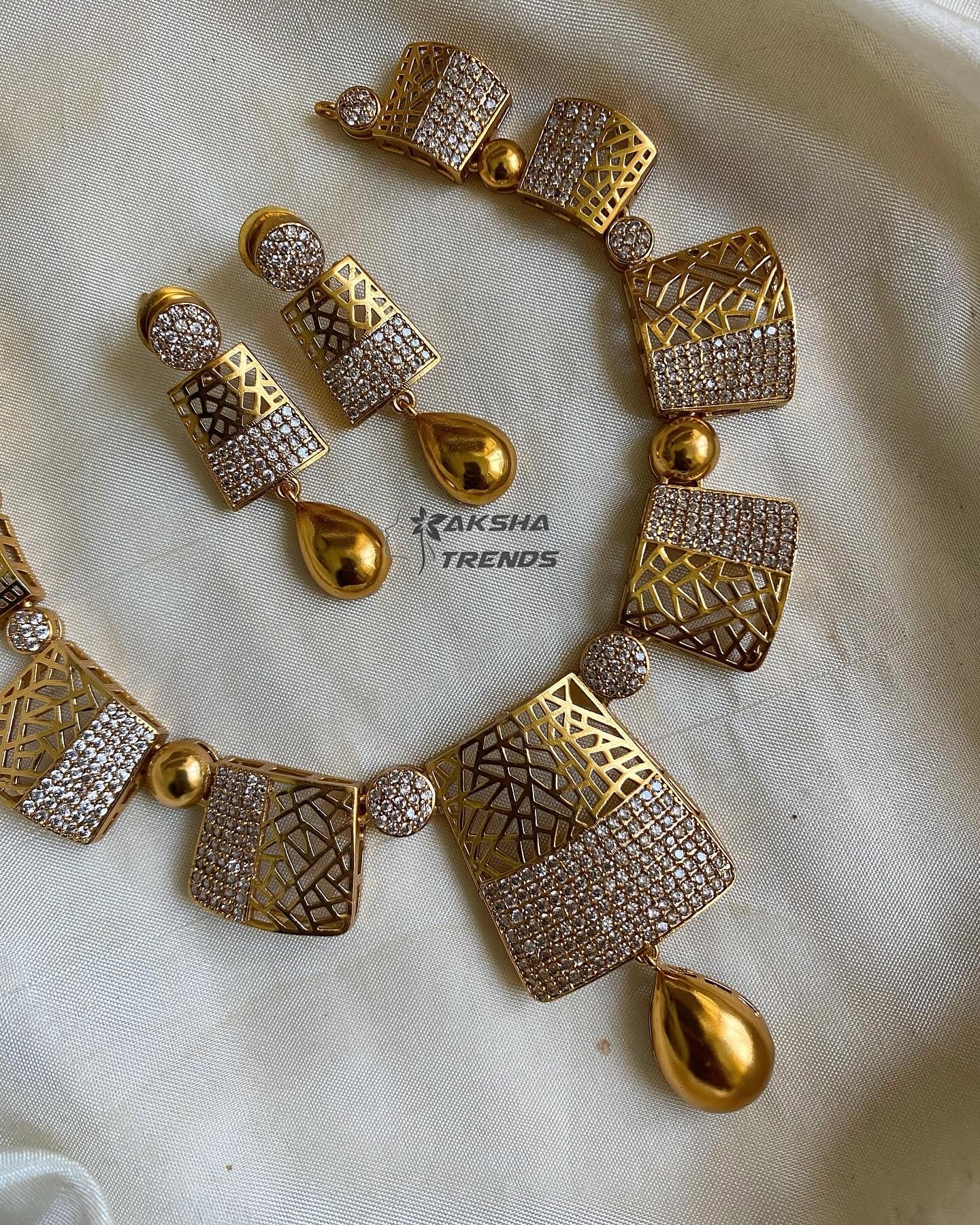 Trendy golden block necklace Aksha Trends
