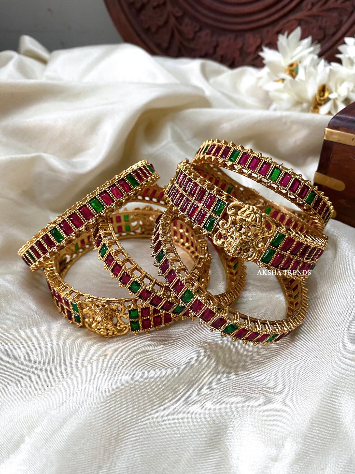 Bridal kemp Bangles (6pc) Aksha Trends