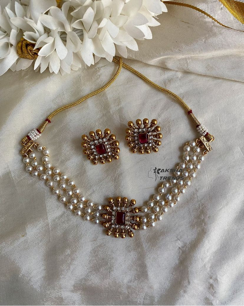 pearl choker Aksha Trends