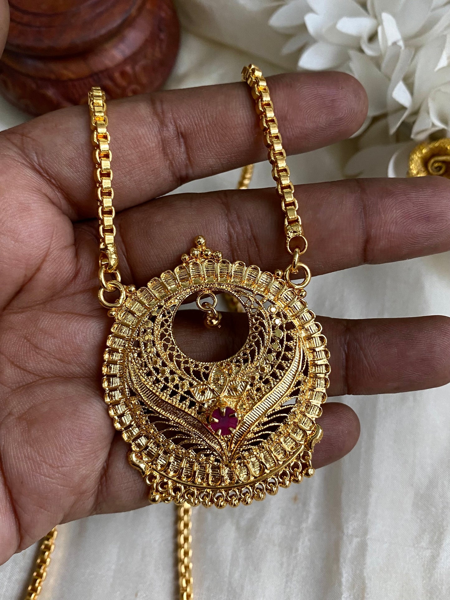Floral Dollar chain Aksha Trends