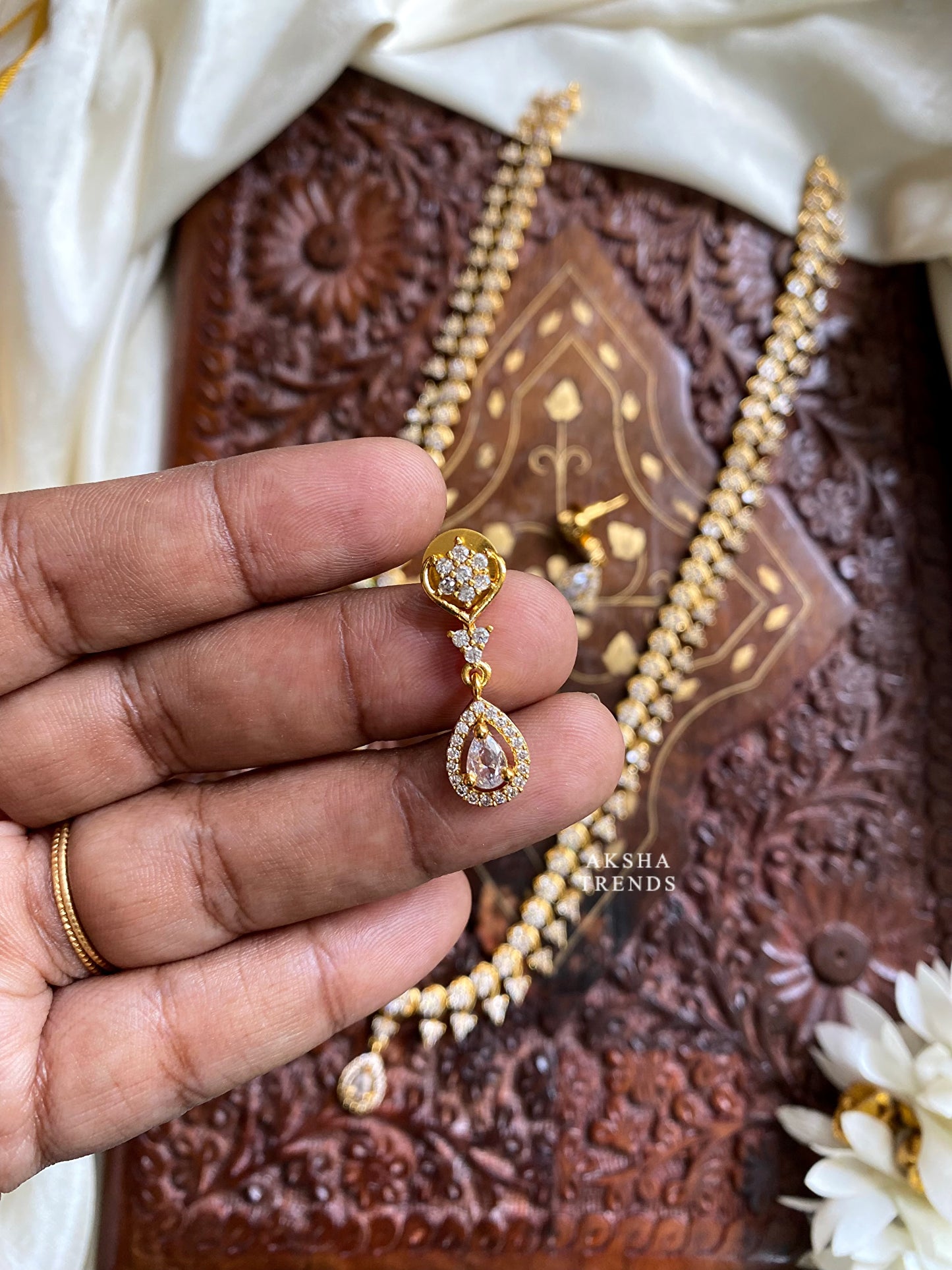 Premium diamond Haram Aksha Trends