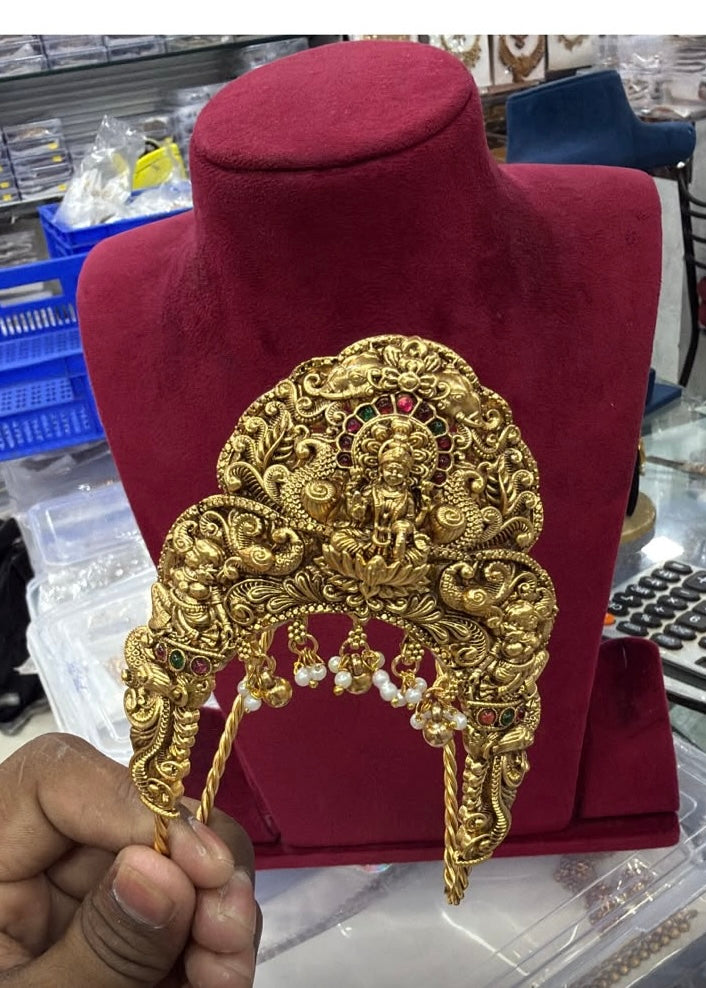 Antique bridal vangi (2pc) Aksha Trends