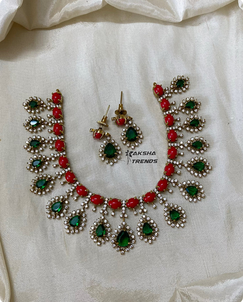 Emerald-coral Pavalam necklace (Big size) Aksha Trends