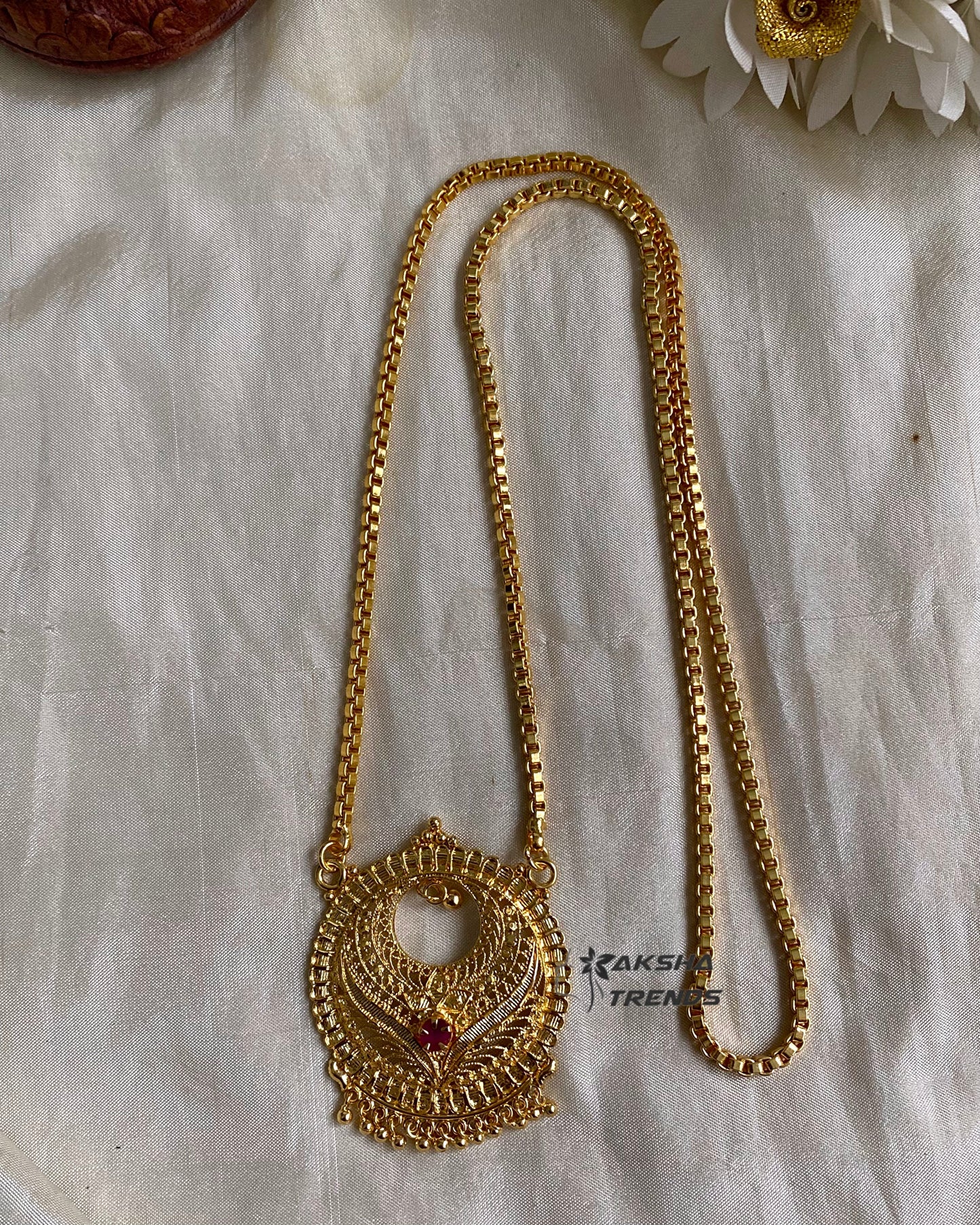 Floral Dollar chain Aksha Trends