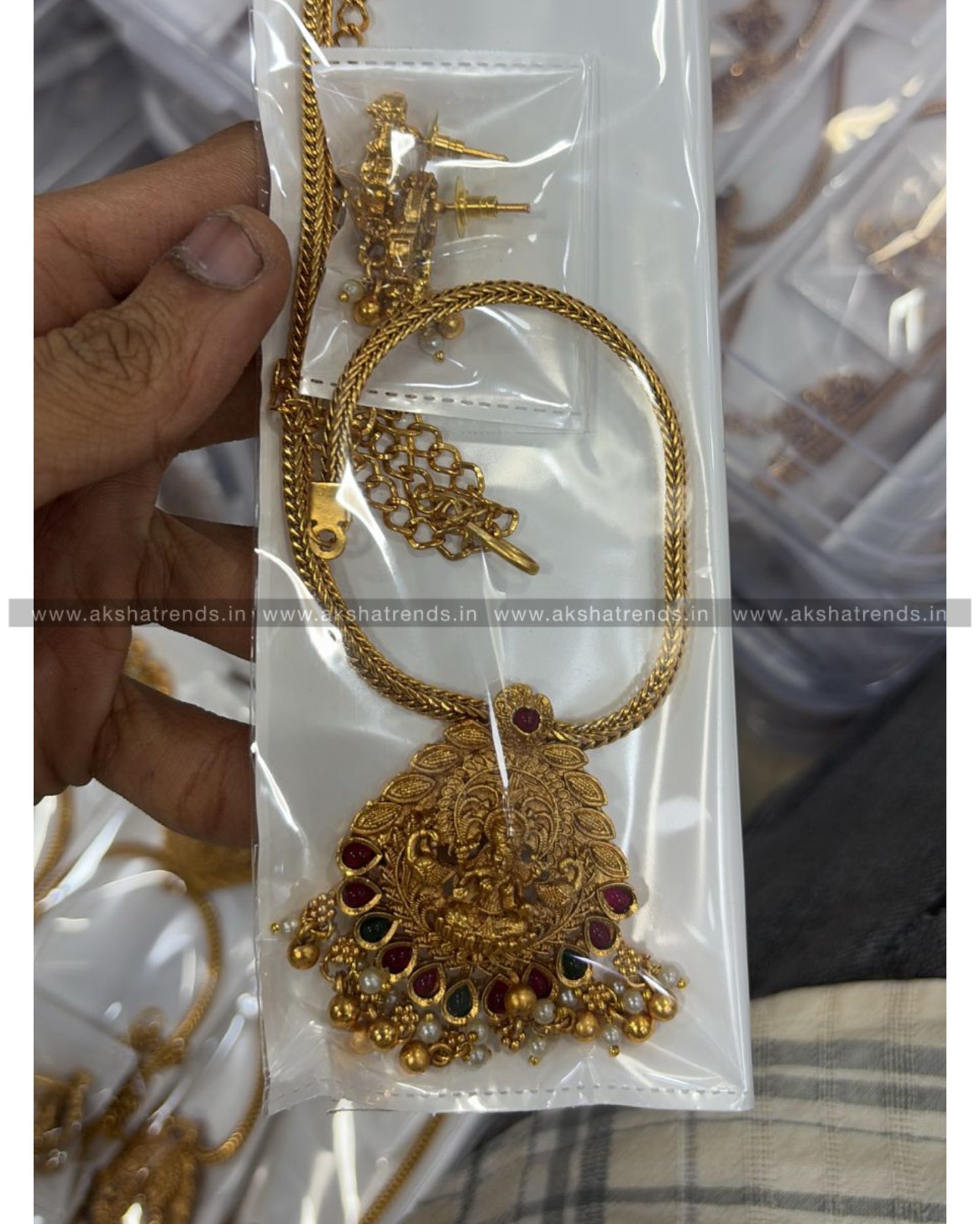 Lakshmi attigai -Ruby Aksha Trends