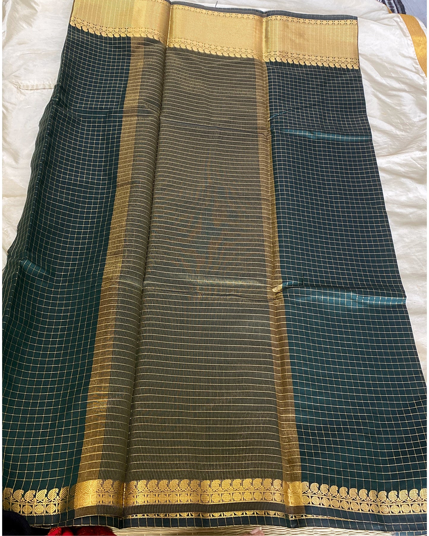 Soft Silk Checked Saree Aksha Trends