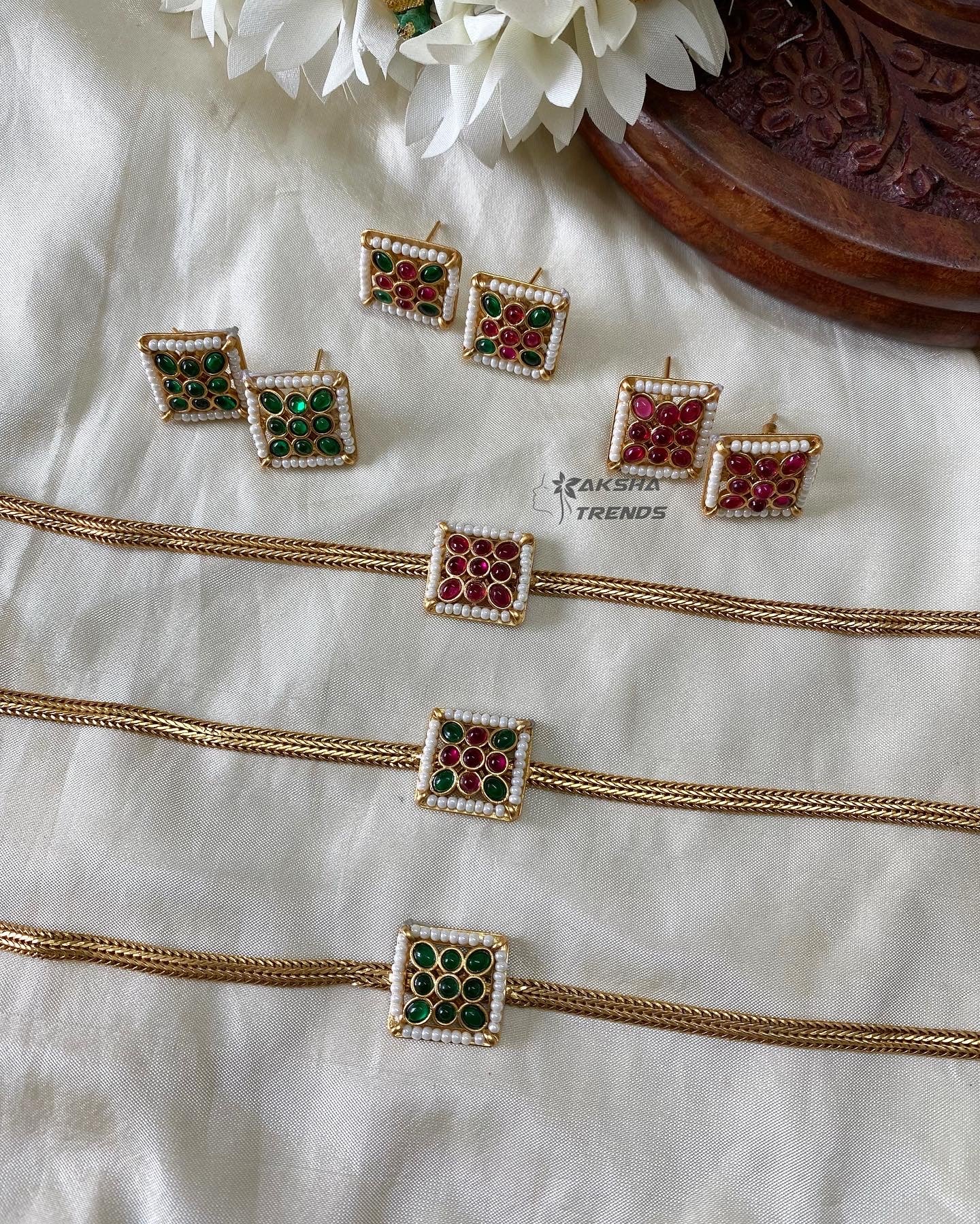 Antique Kundan choker Aksha Trends