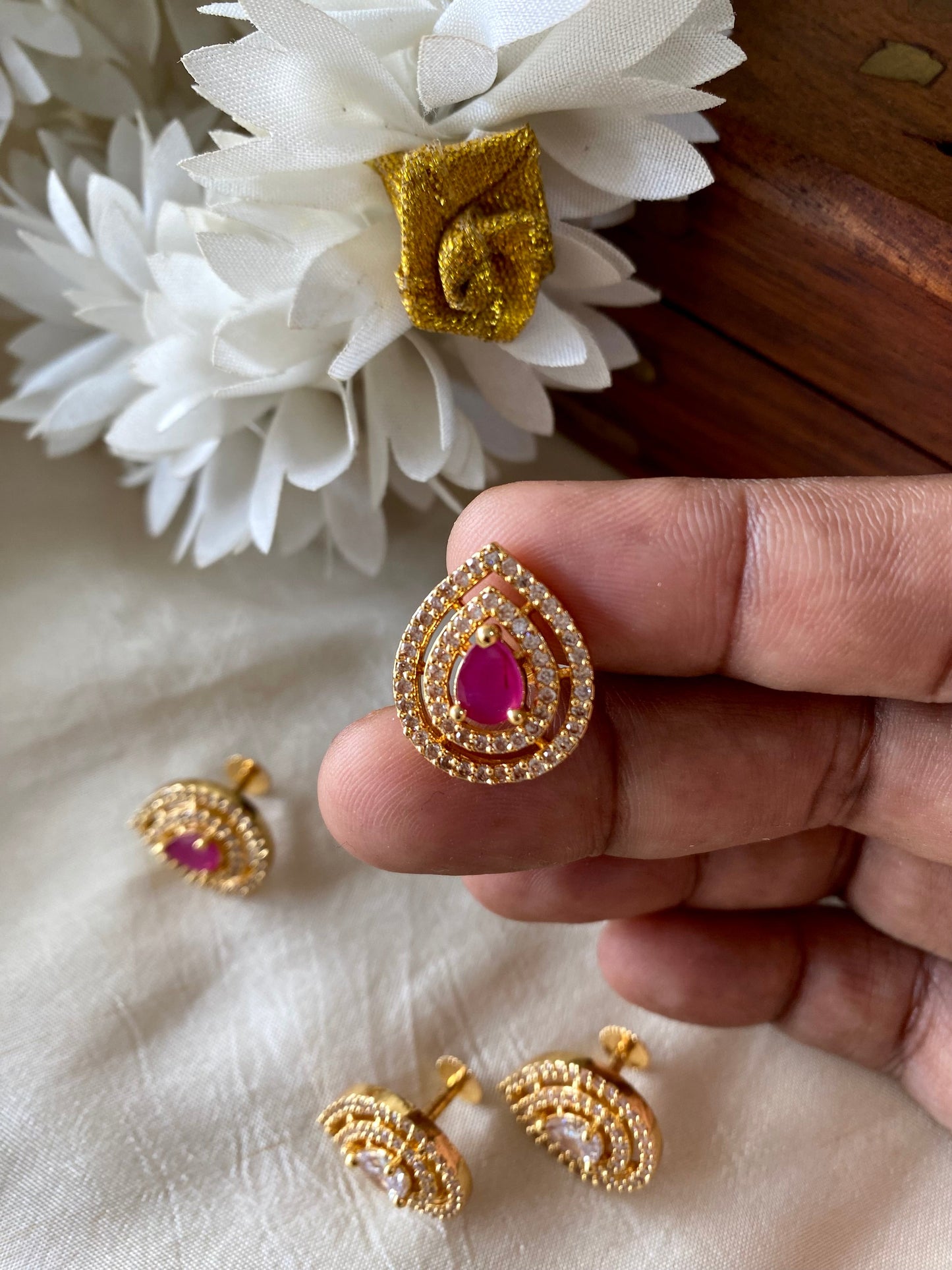 Premium stud AD Aksha Trends