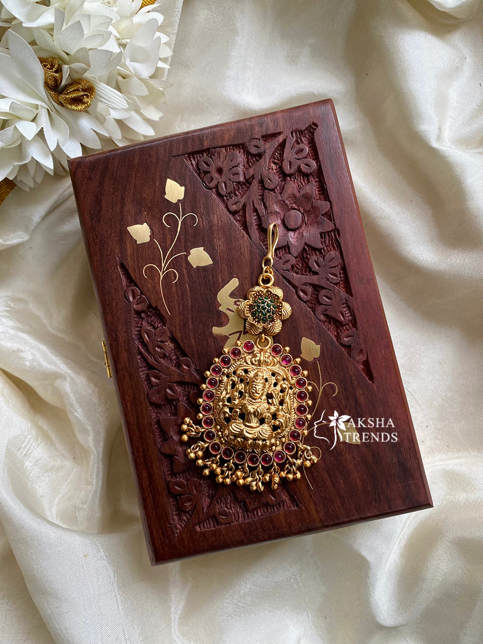 Bridal Lakshmi Nethichudi tikka Aksha Trends