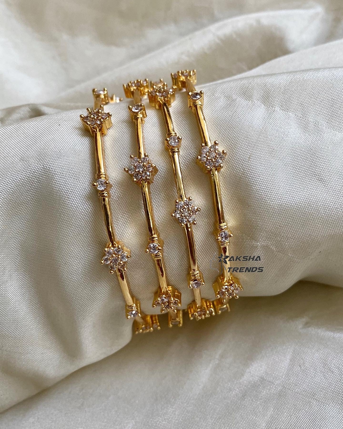 Premium floral bangles (4pc) Aksha Trends