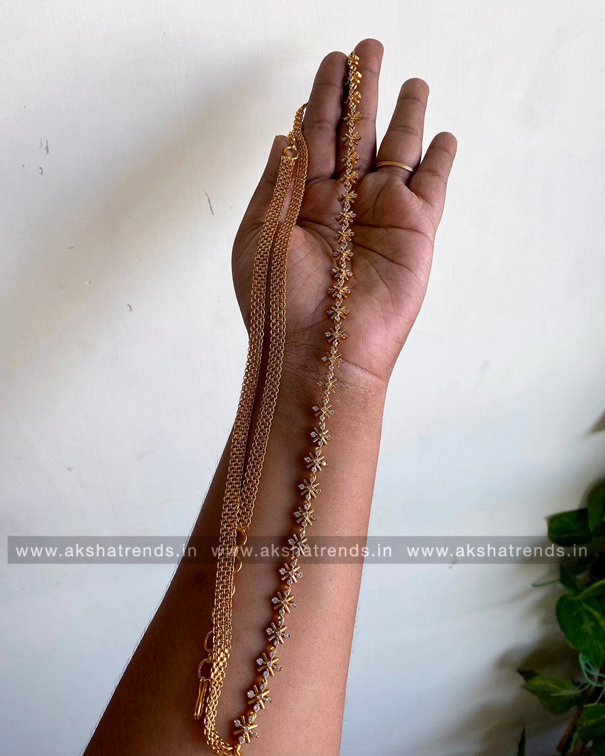 Premium floral diamond Hipchain Aksha Trends