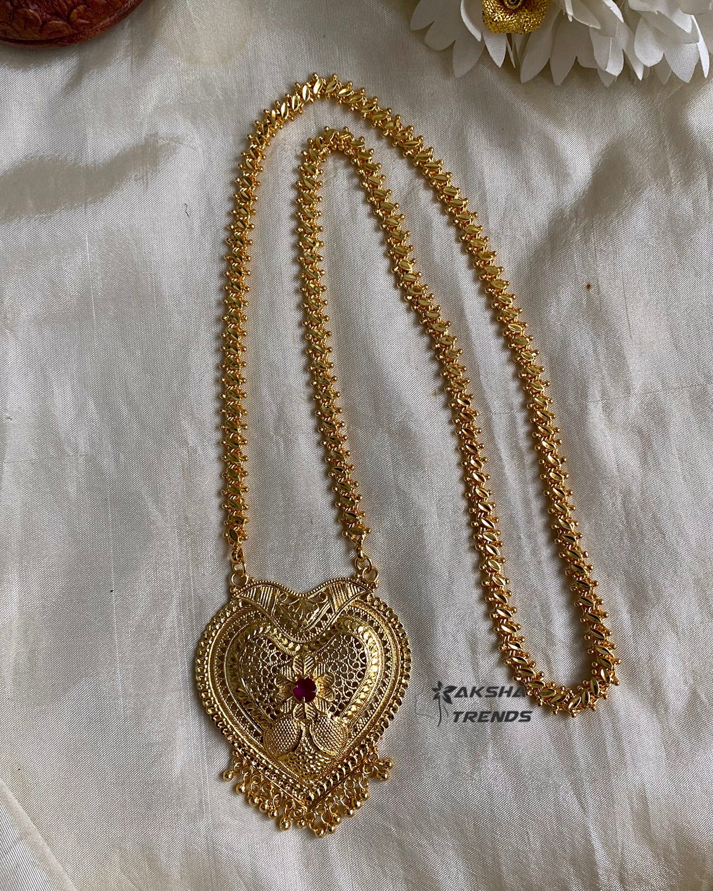 Heart Dollar chain Aksha Trends