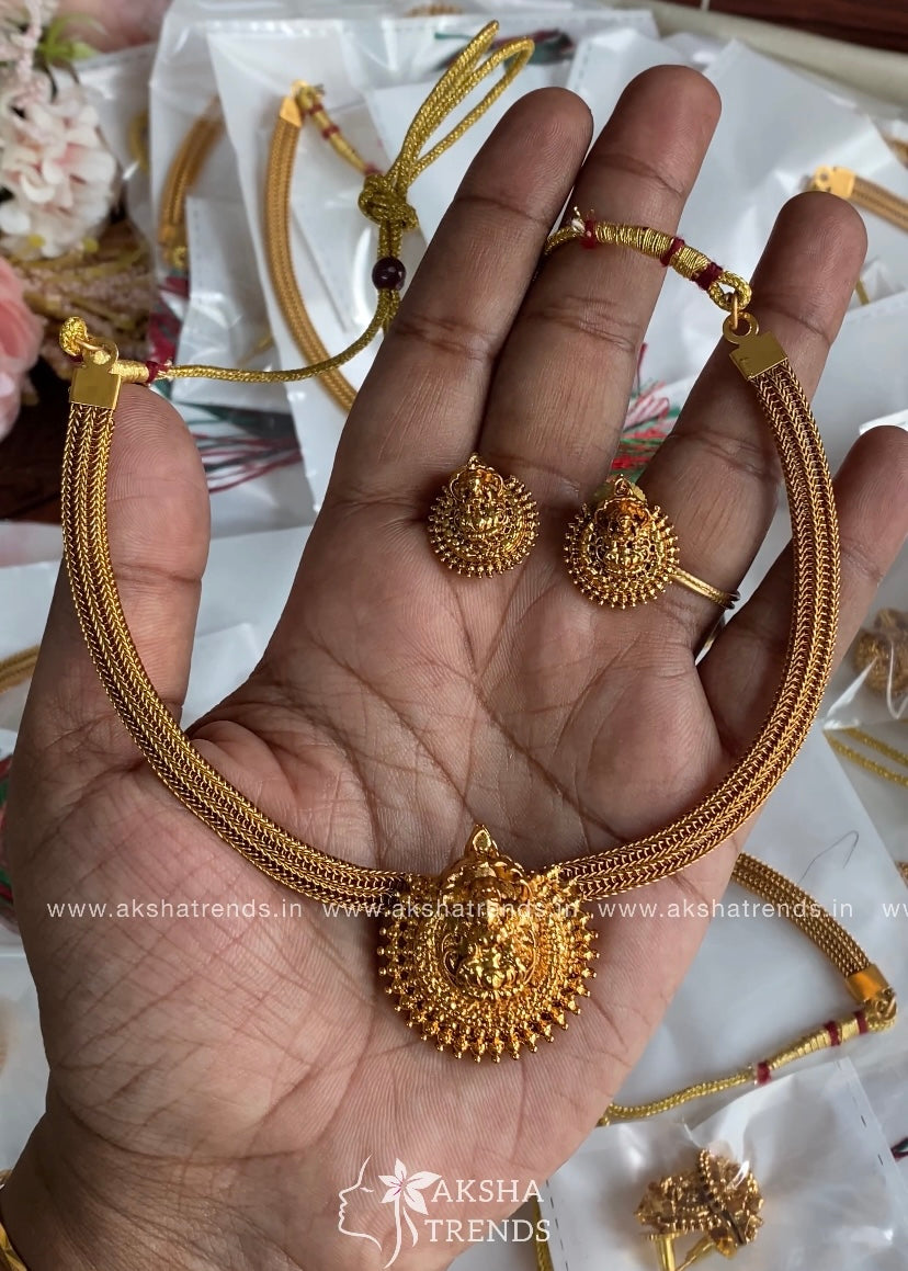 Lakshmi attigai Aksha Trends