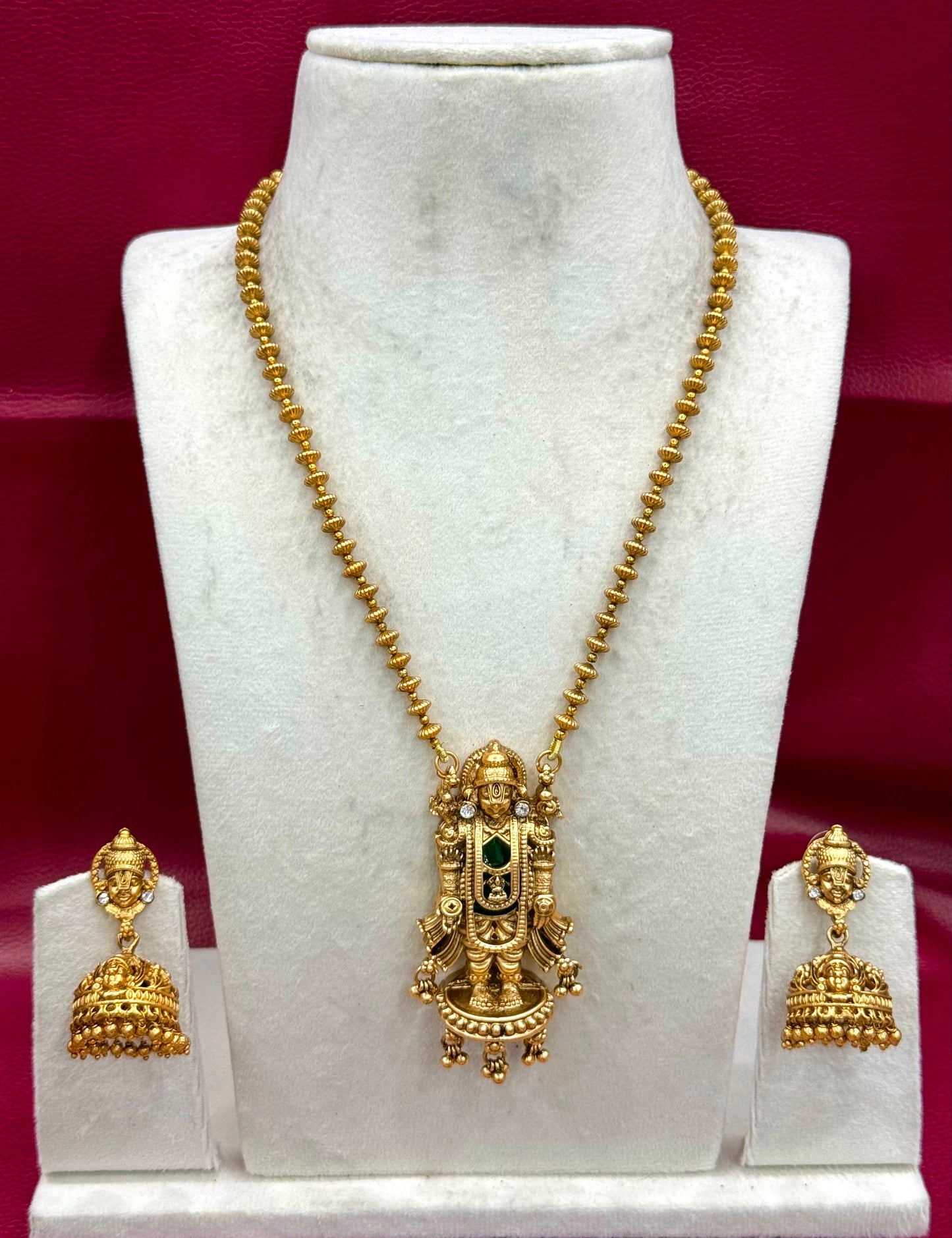 Balaji pendant chain Aksha Trends
