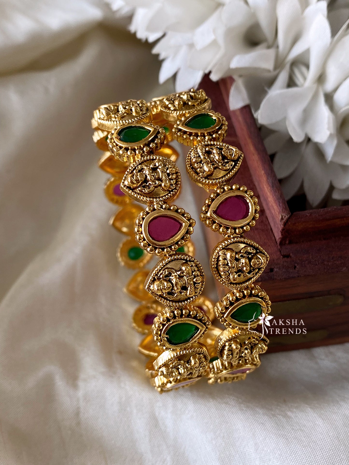 Nayanthara bangles Mix (2pc) Aksha Trends