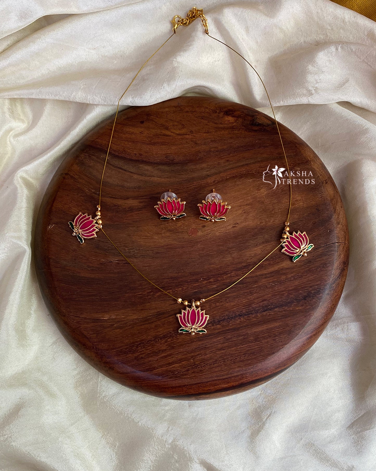 Invisible Necklace -3 Lotus Aksha Trends