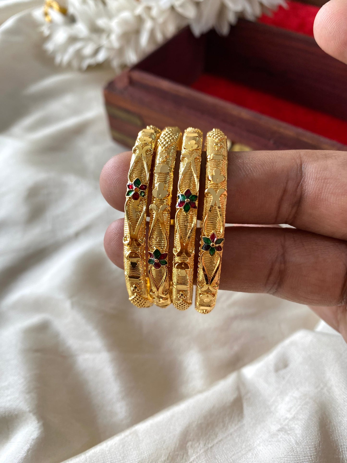 Kids bangles (4pc) Aksha Trends