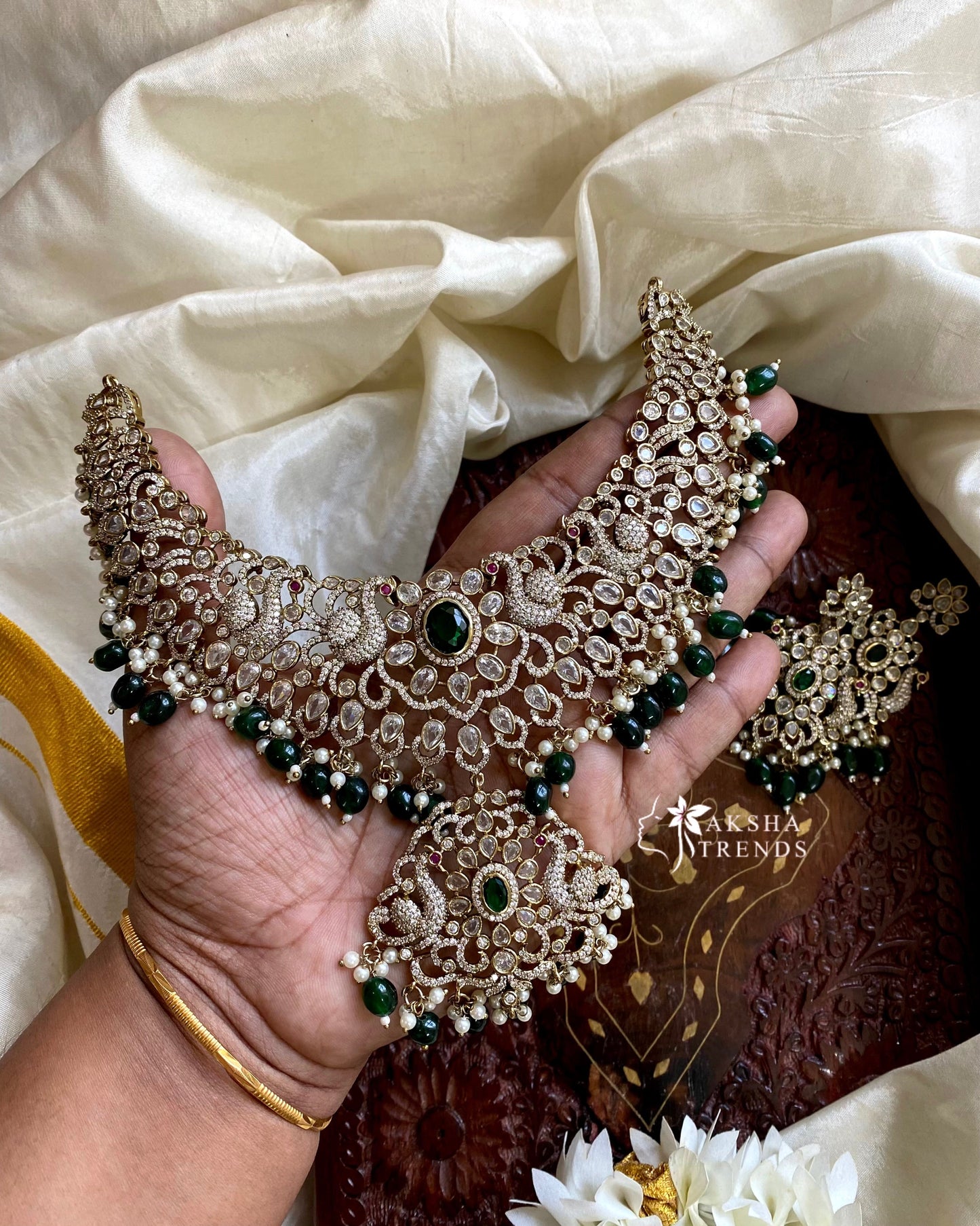 Premium Victoria bridal diamond choker -Green Aksha Trends