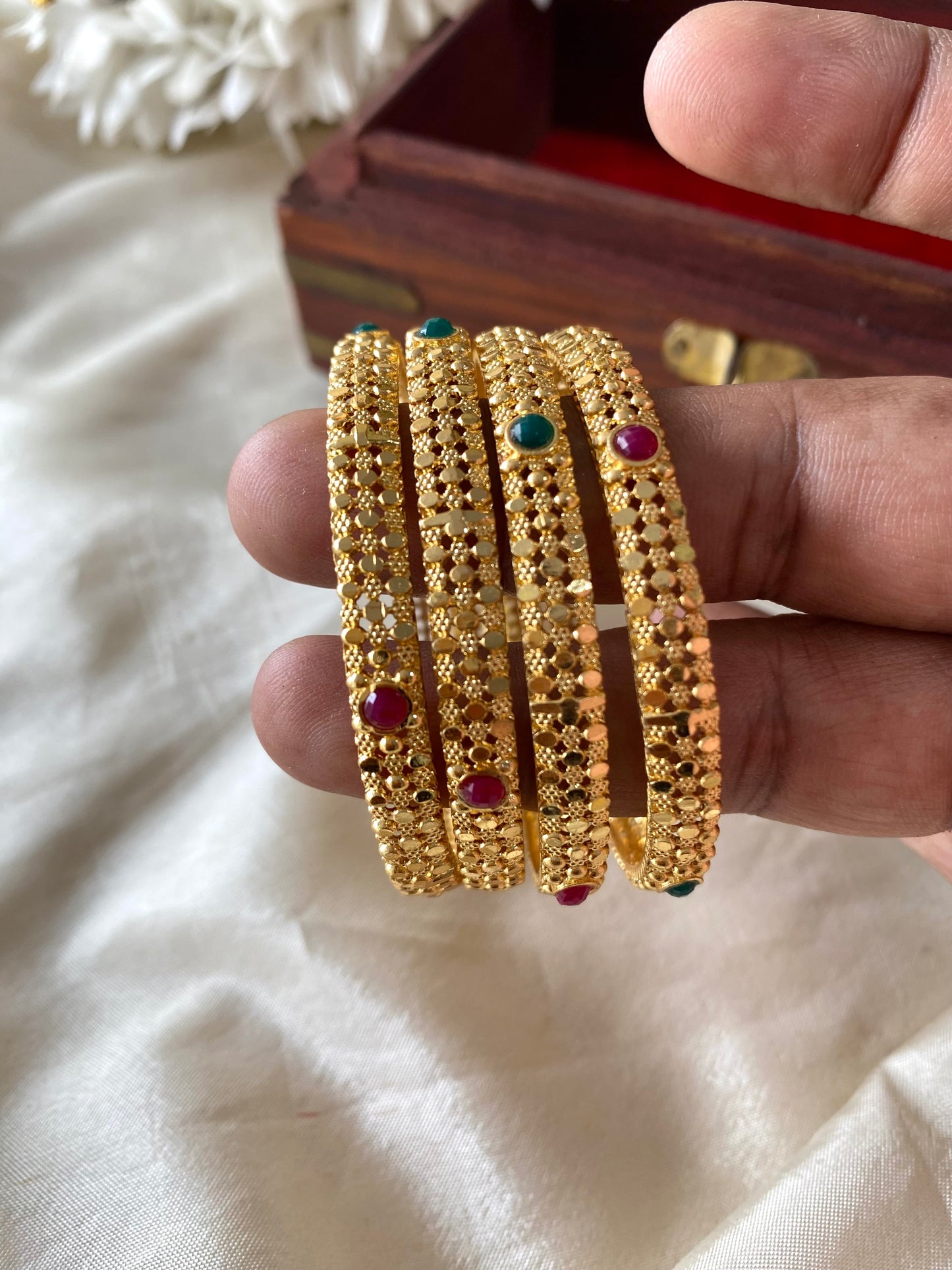 Kids bangles (4pc) Aksha Trends