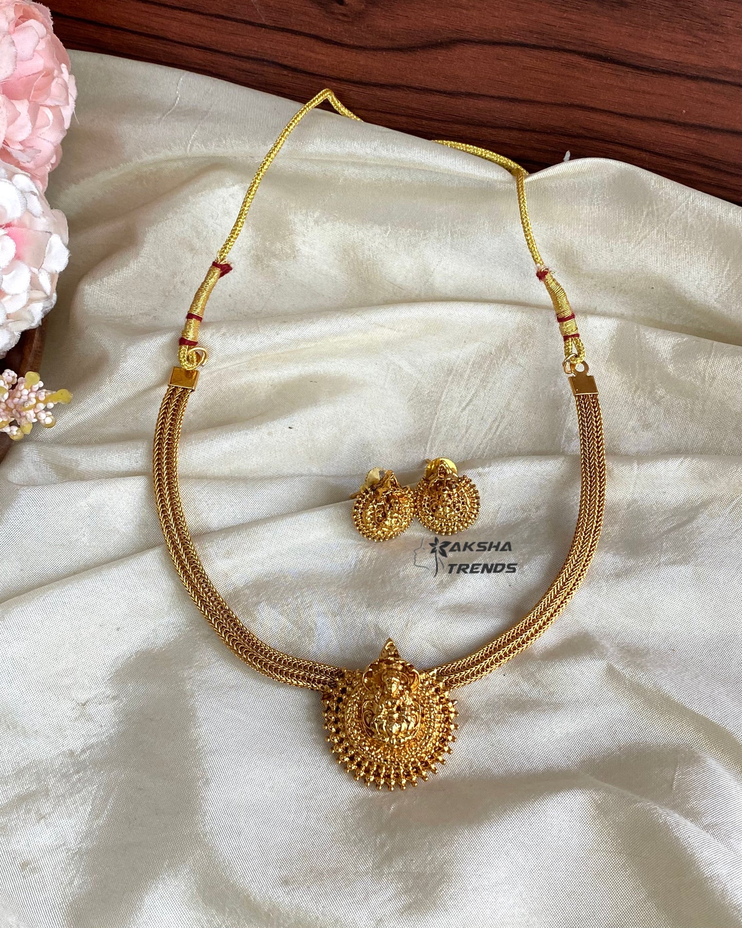 Lakshmi attigai Aksha Trends
