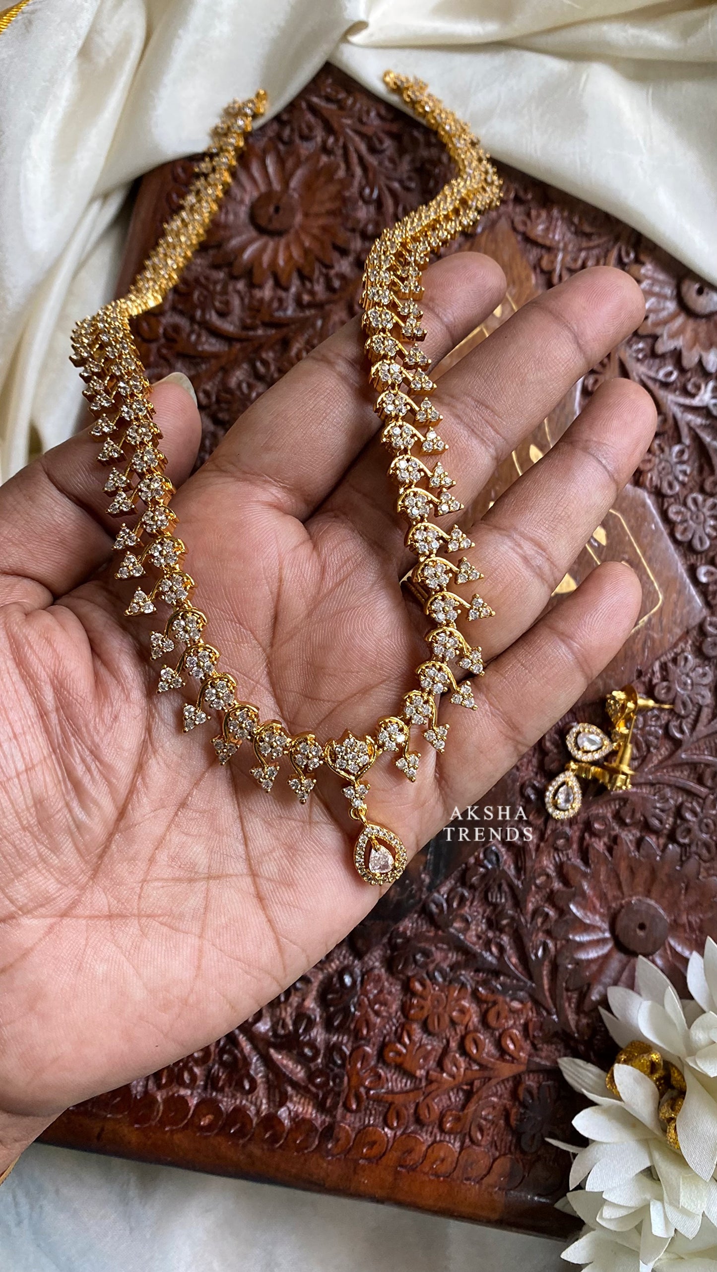Premium diamond Haram Aksha Trends
