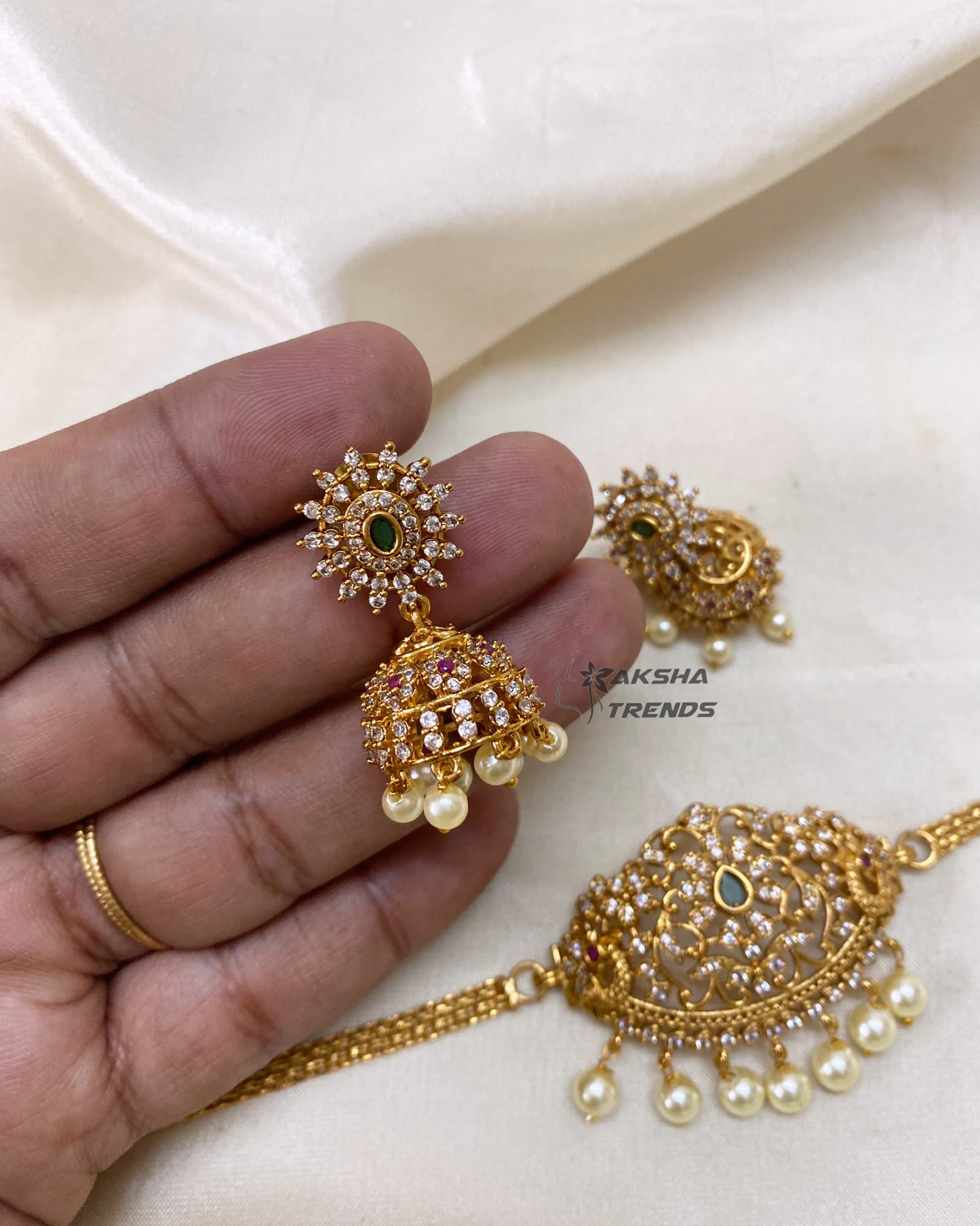 Kriya Diamond mini choker