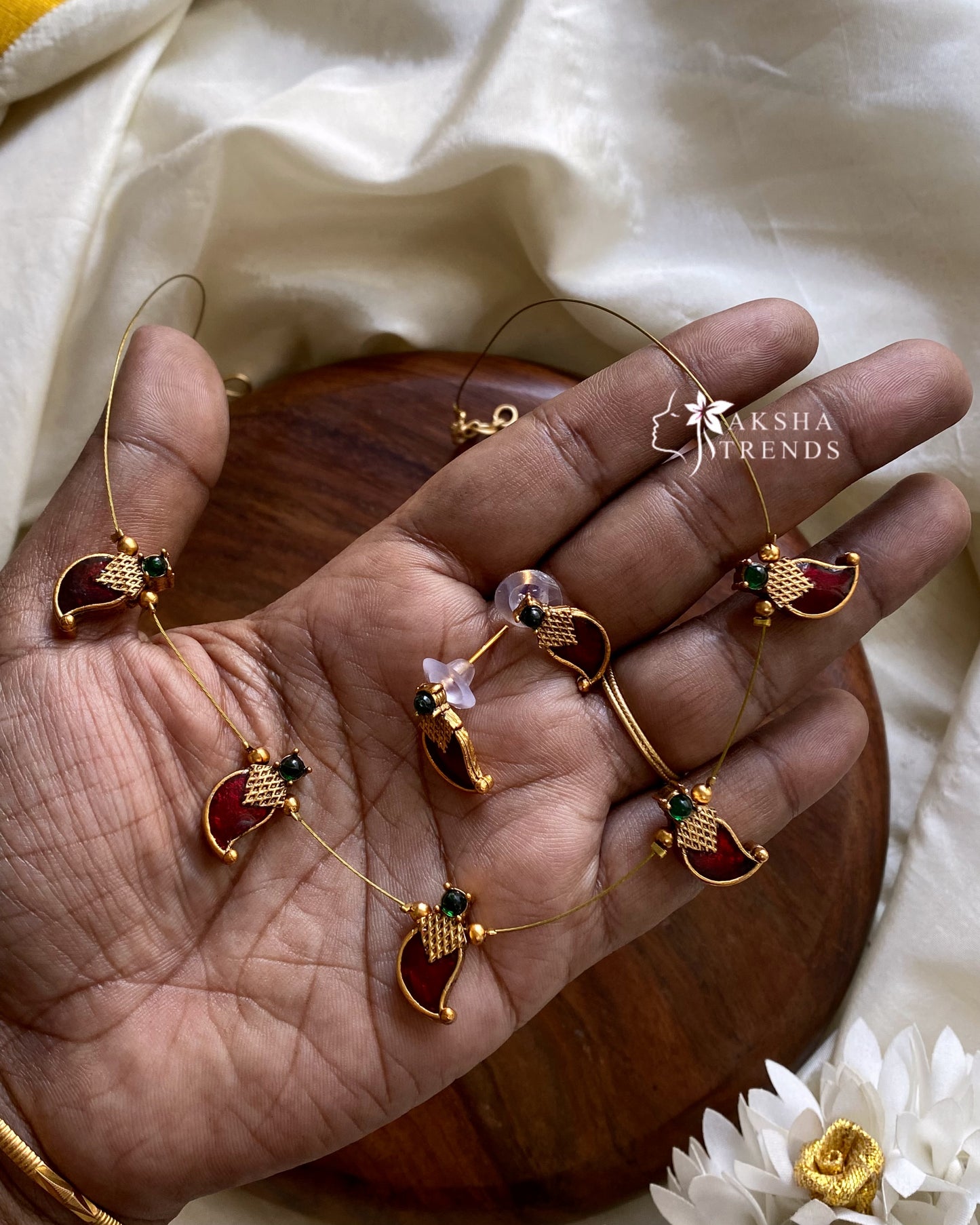 Invisible Necklace -Manga Ruby