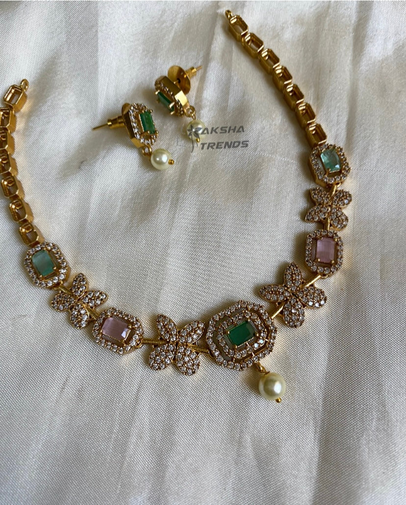 Floral diamond necklace Aksha Trends