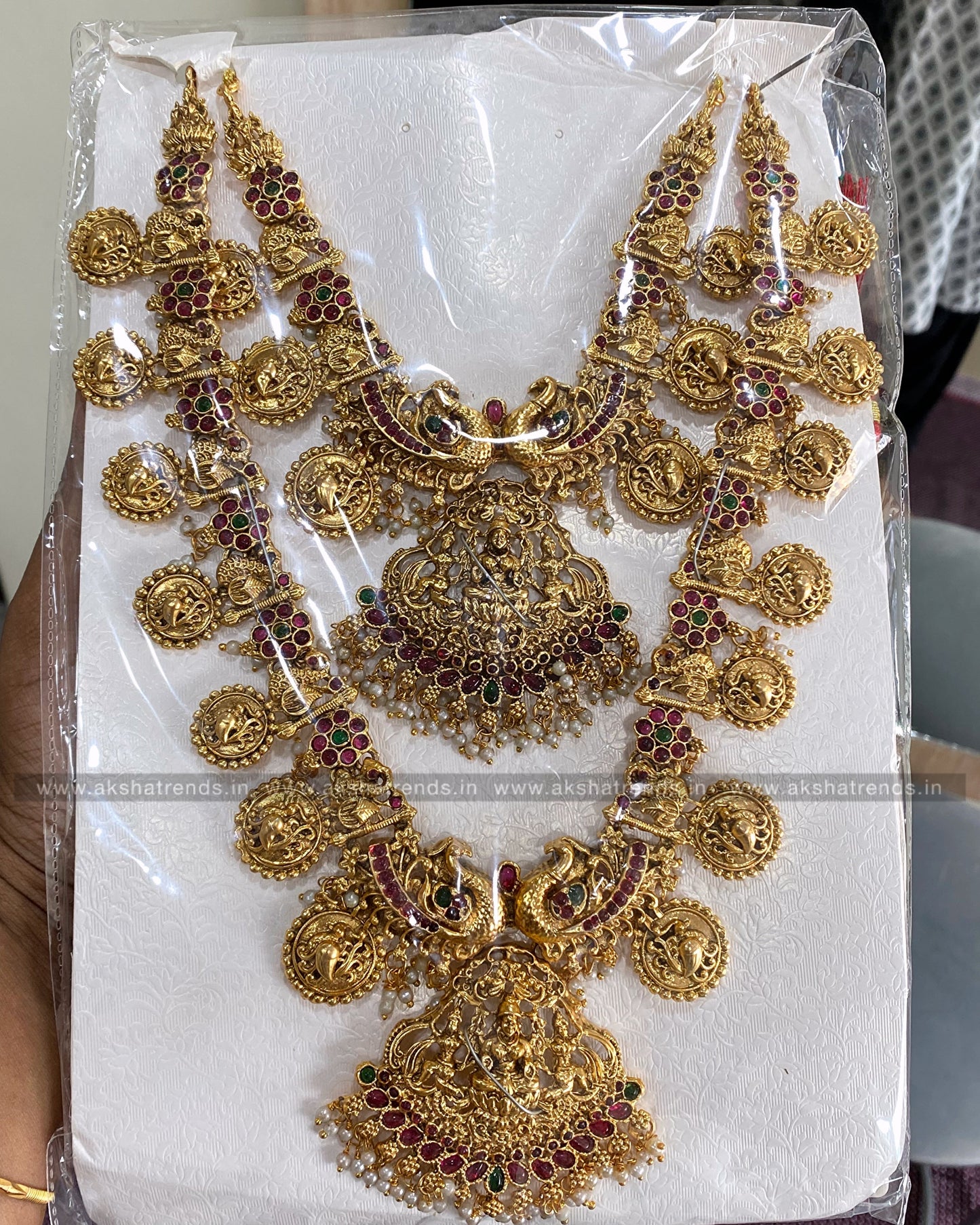 Kemp bridal combo with pearls Aksha Trends