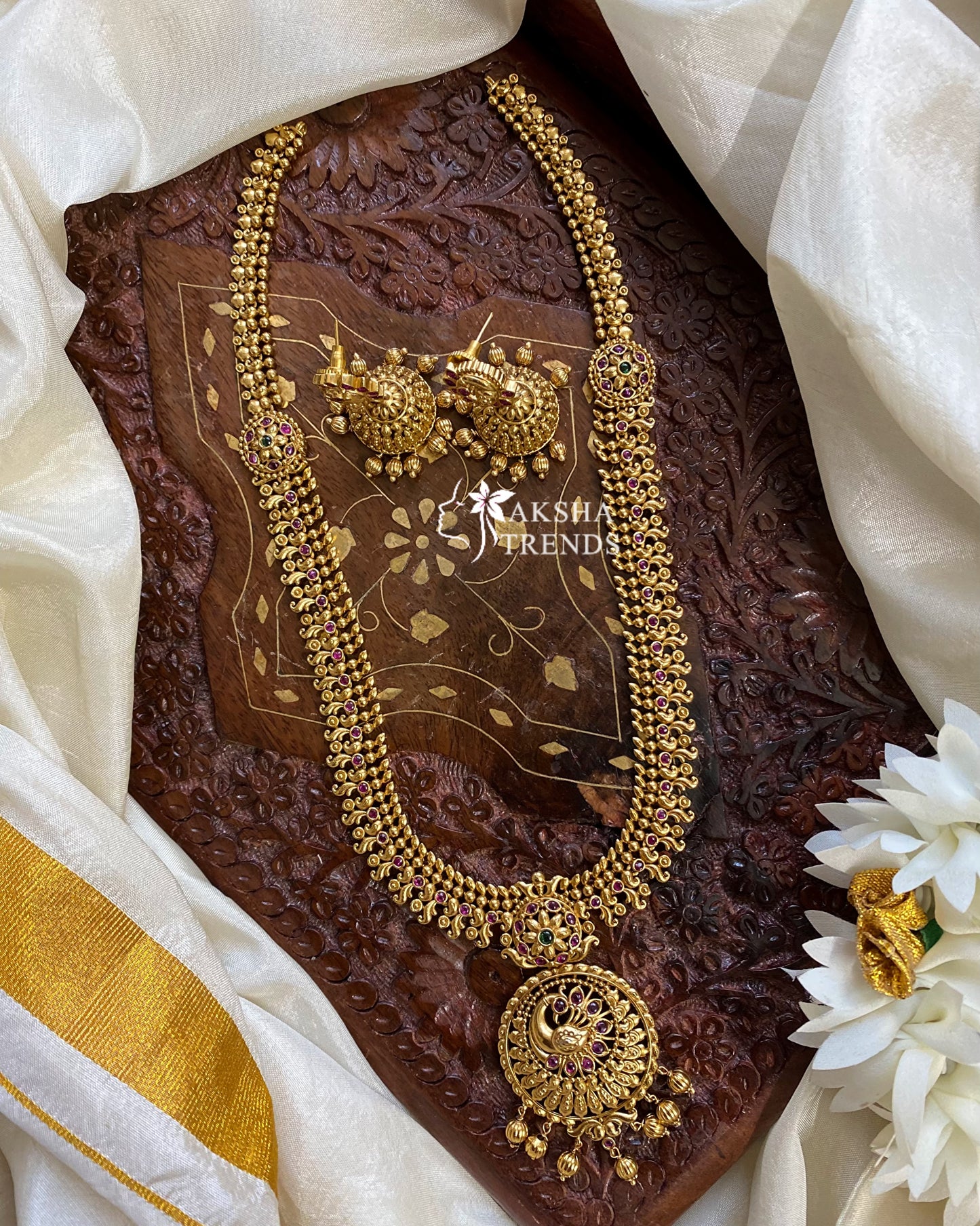 Janvi Golden peacock Haram Aksha Trends