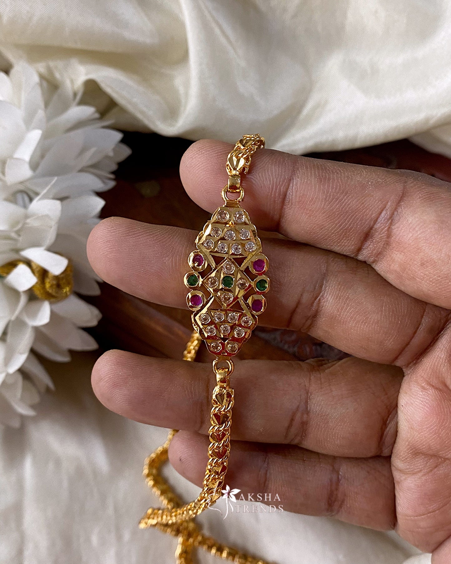 Impon Mogappu chain Aksha Trends