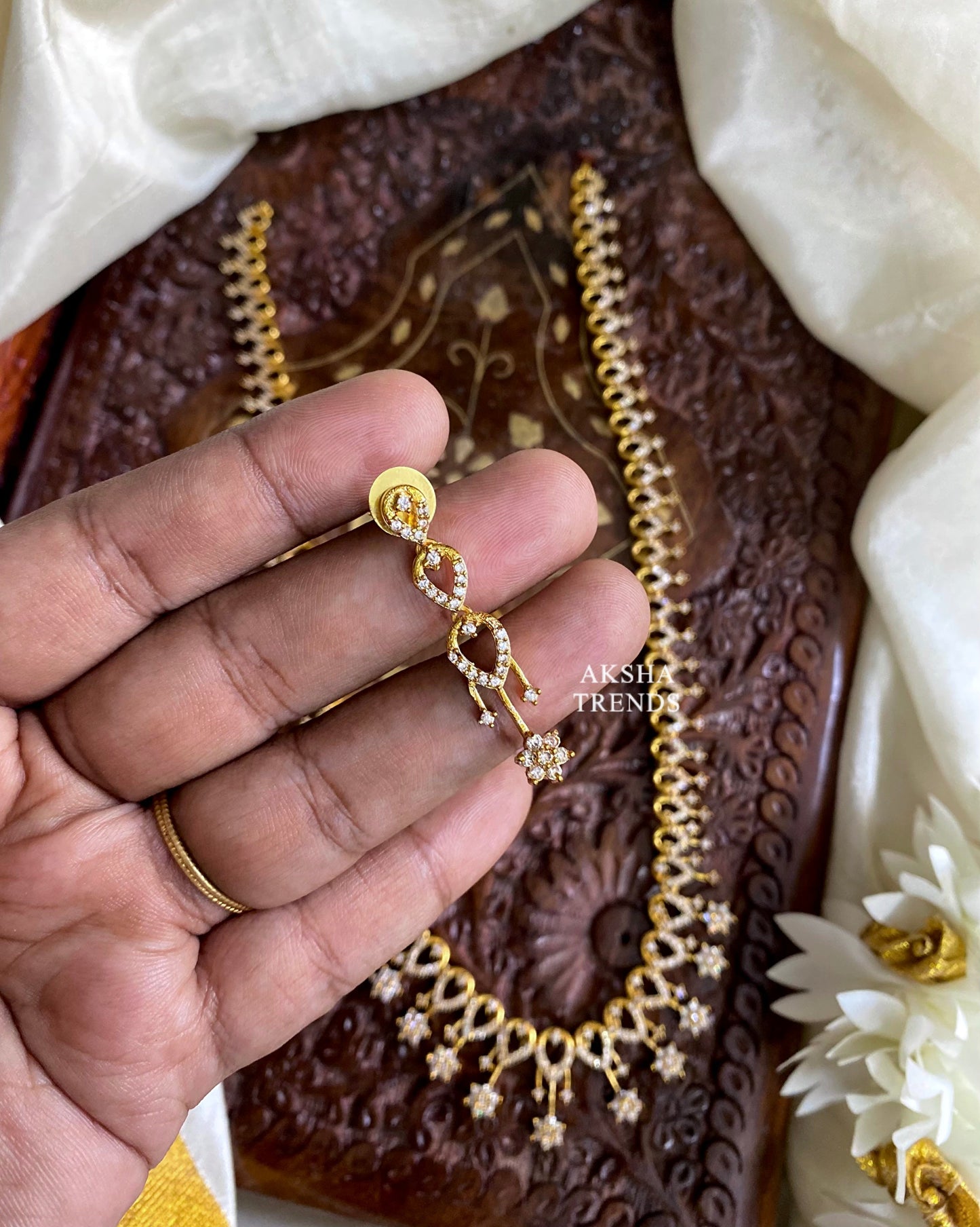 Premium floral diamond haram Aksha Trends