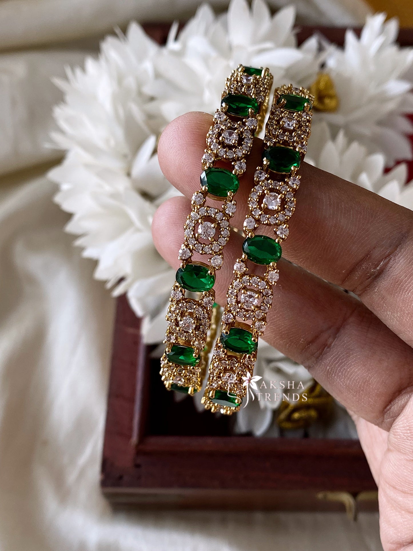 Premium AD bangles -Green (2pc) Aksha Trends