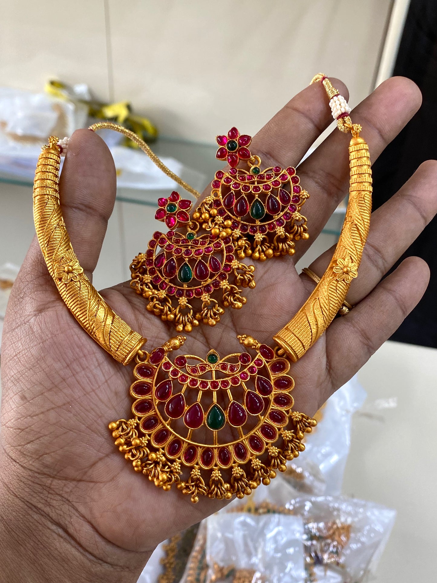 Hasli kemp necklace Aksha Trends