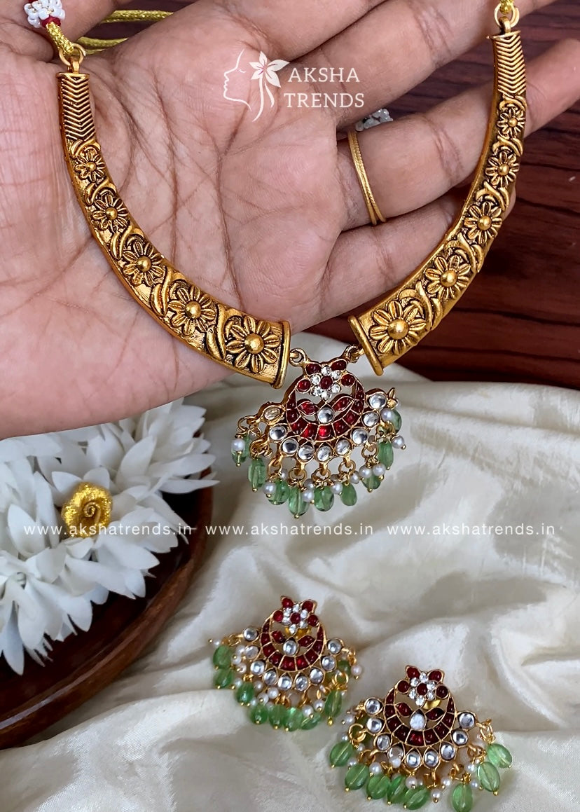 Antique kemp Necklace Aksha Trends