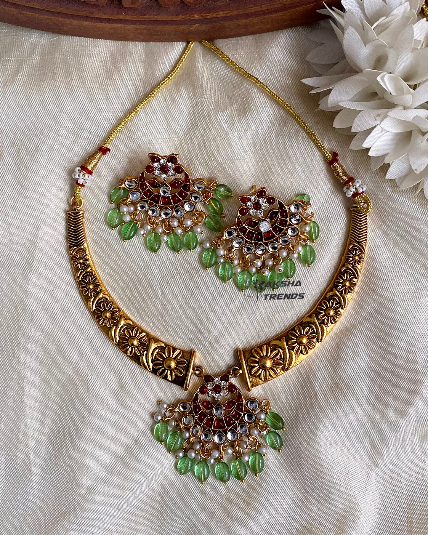 Antique kemp Necklace Aksha Trends