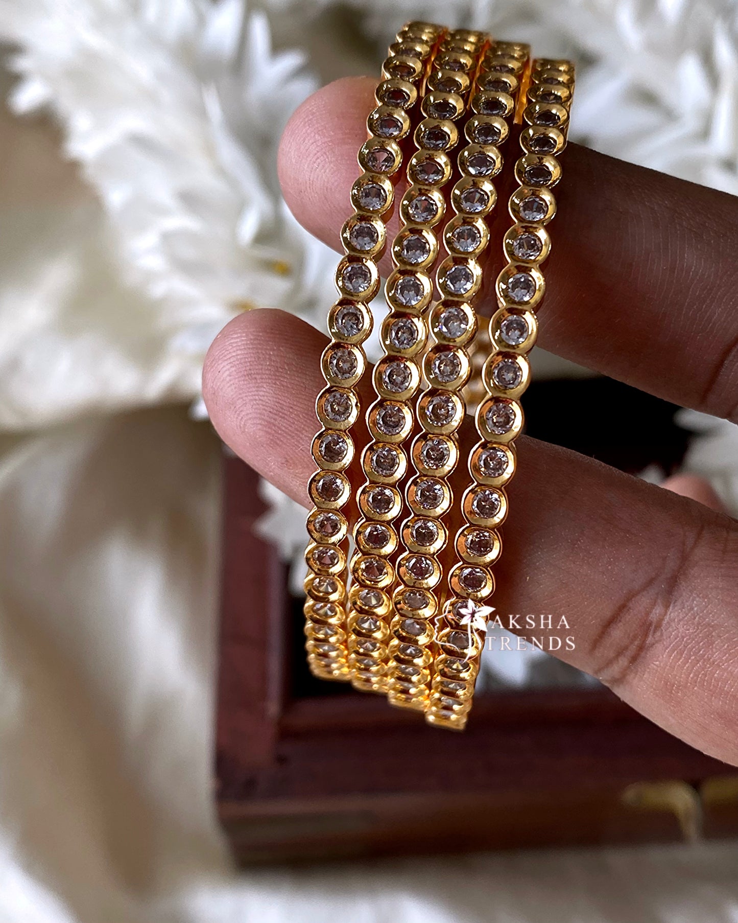 Premium stone bangles (4pc) Aksha Trends