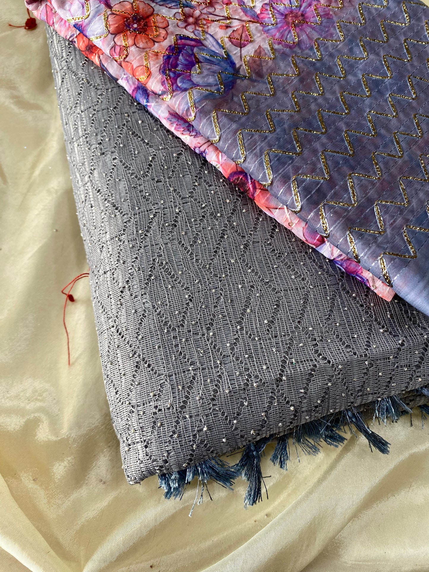 Chiffon netted saree -Grey Aksha Trends
