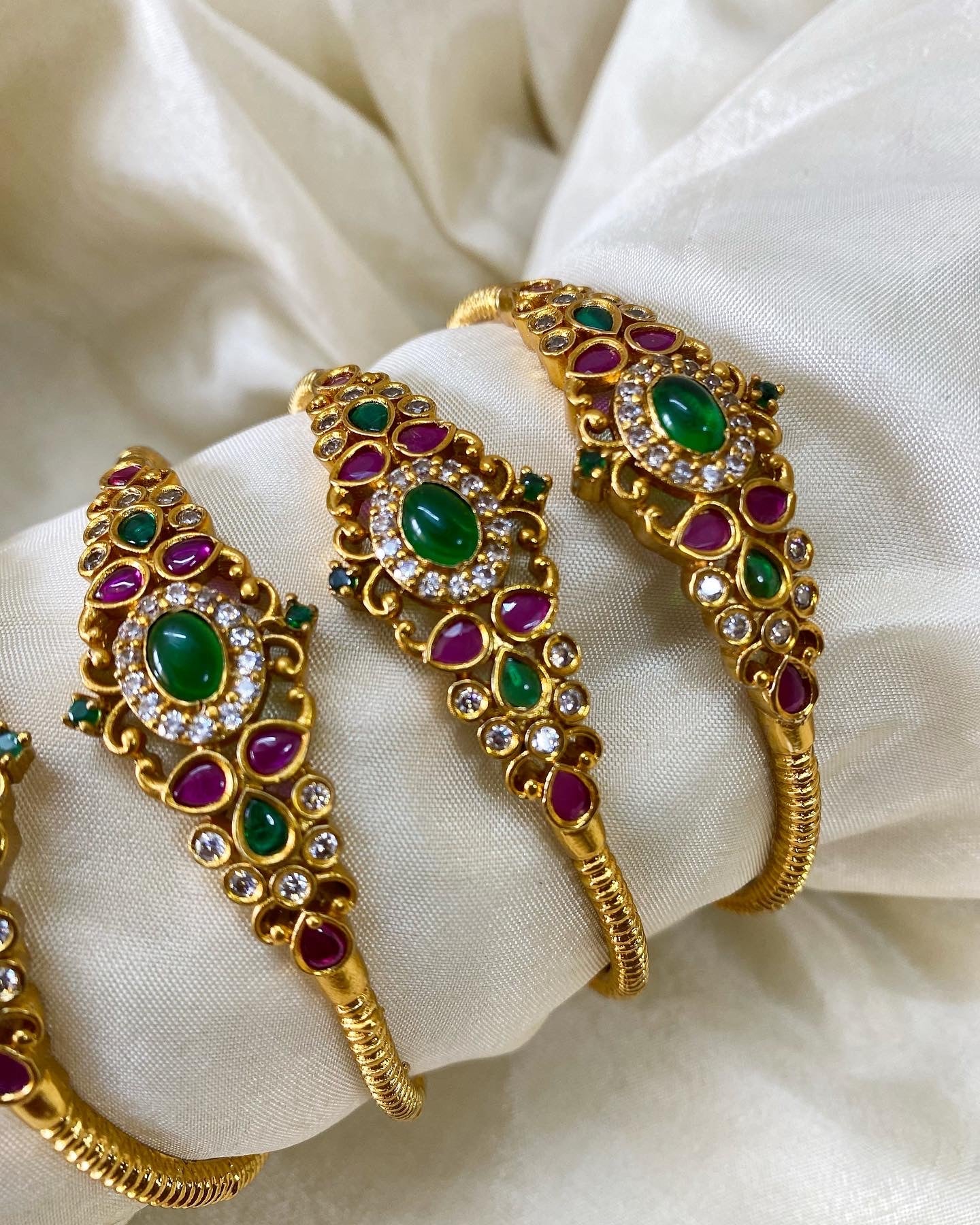 Floral kada bangles (2pc) Aksha Trends