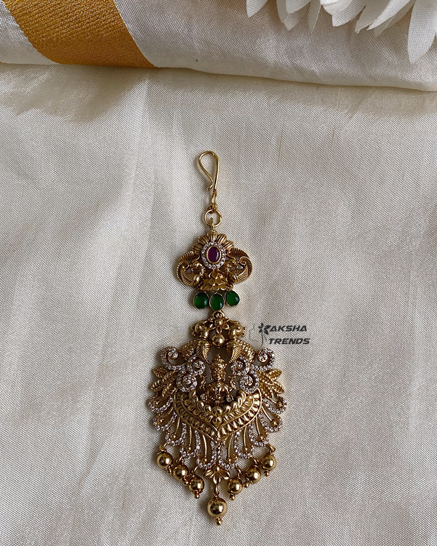 Premium bridal tikka Aksha Trends