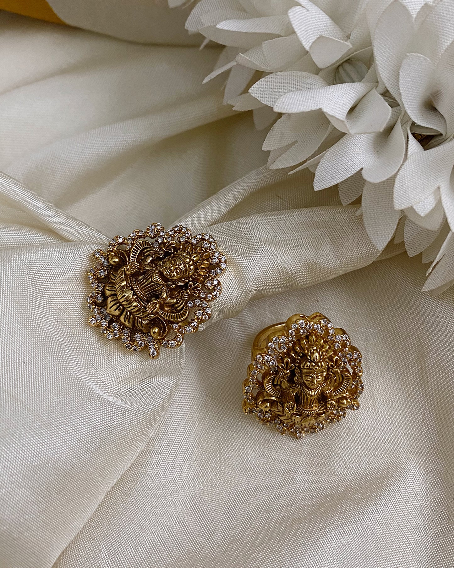 Nagas bridal stone Rings Aksha Trends