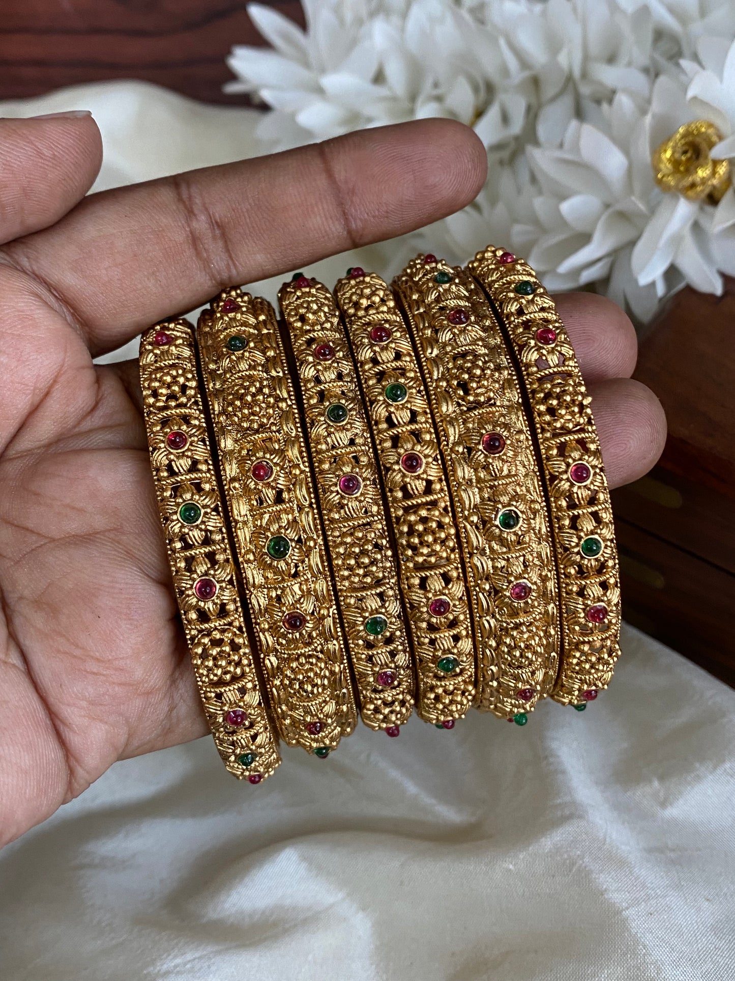 Floral bridal bangles (6pc) Aksha Trends