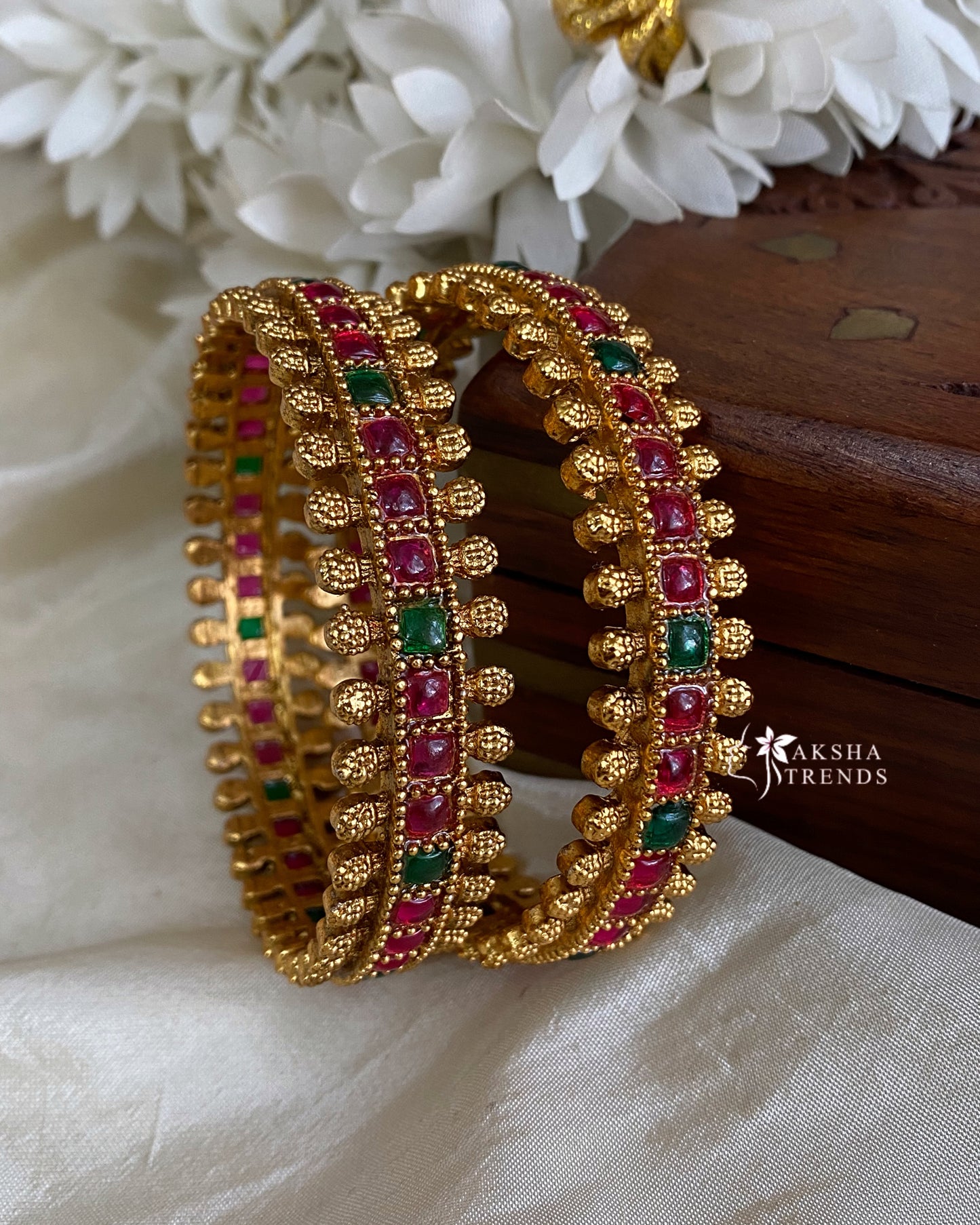 Antique kemp bangles (2pc) Aksha Trends