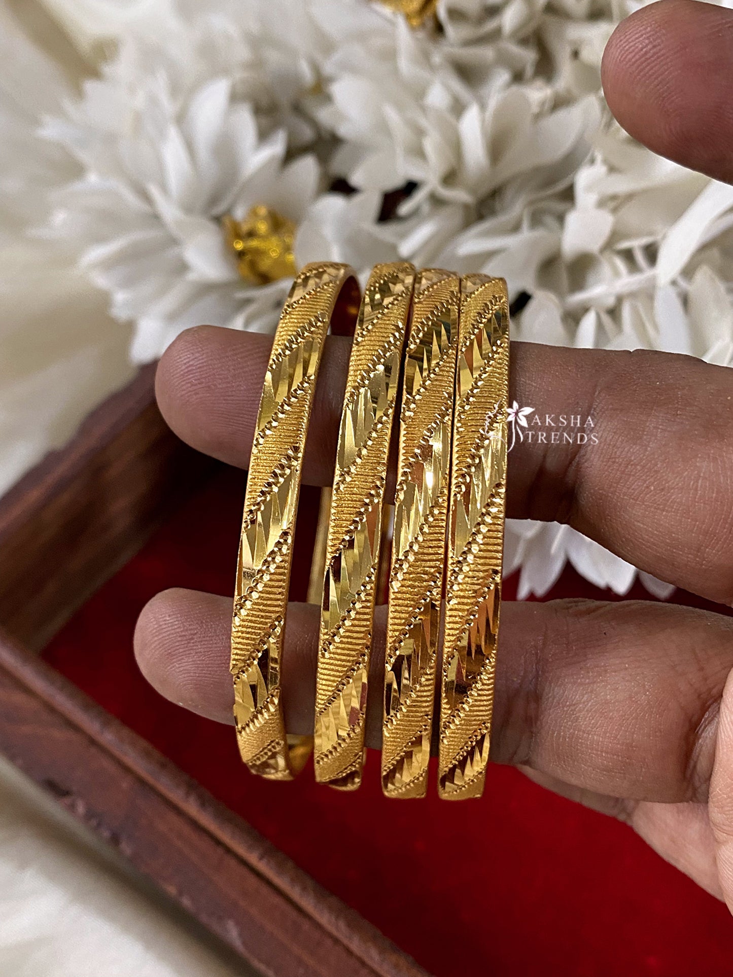 1gm covering bangles (4pc) Aksha Trends