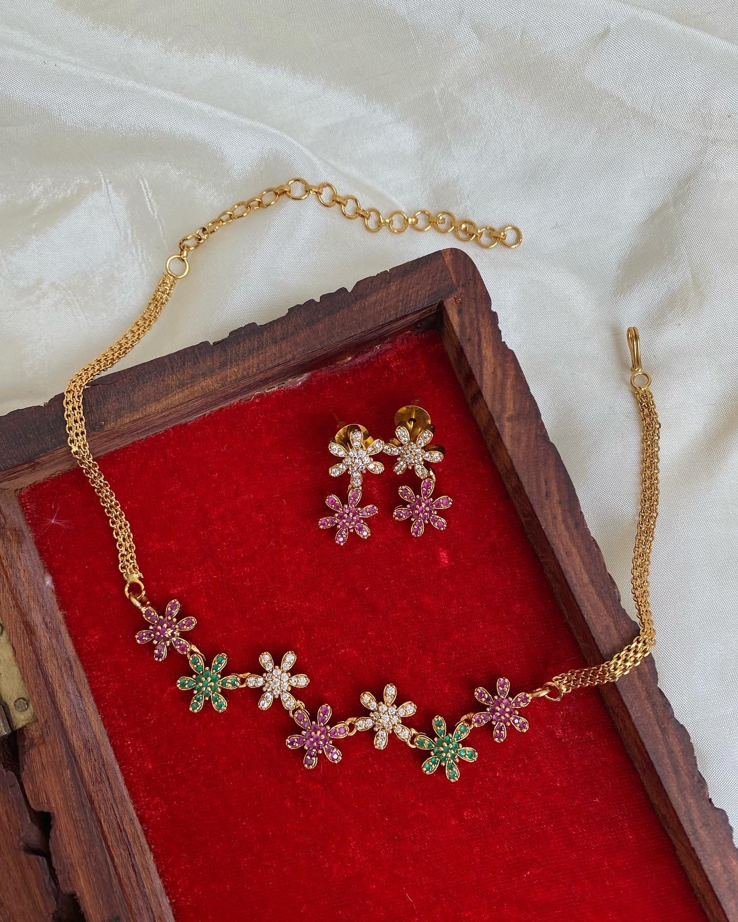 Floral partywear necklace Aksha Trends