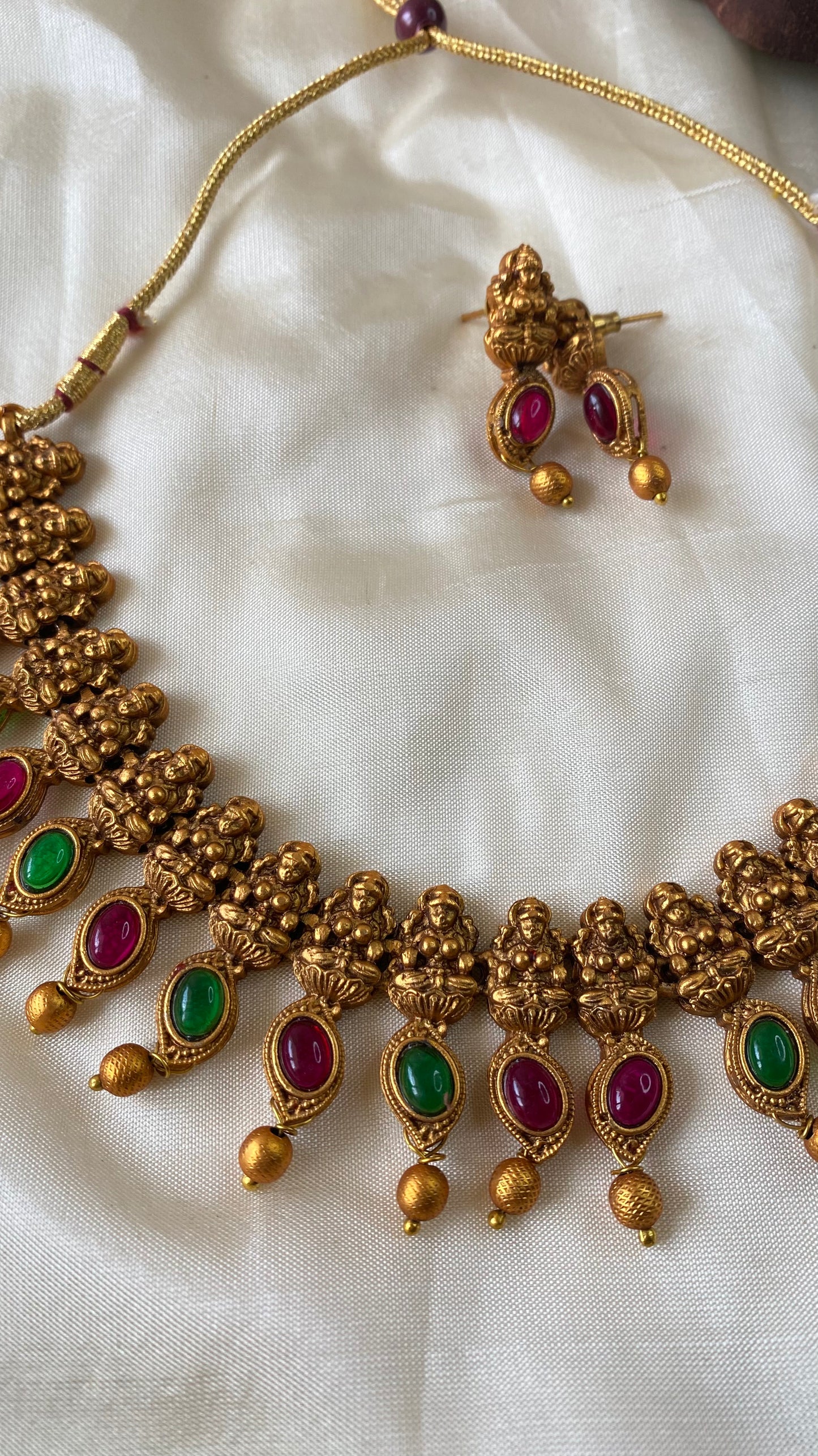 Lakshmi stone necklace Aksha Trends