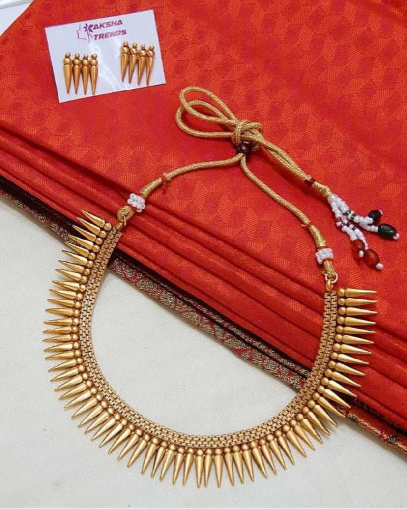 Golden lightweight mullu necklace Aksha Trends