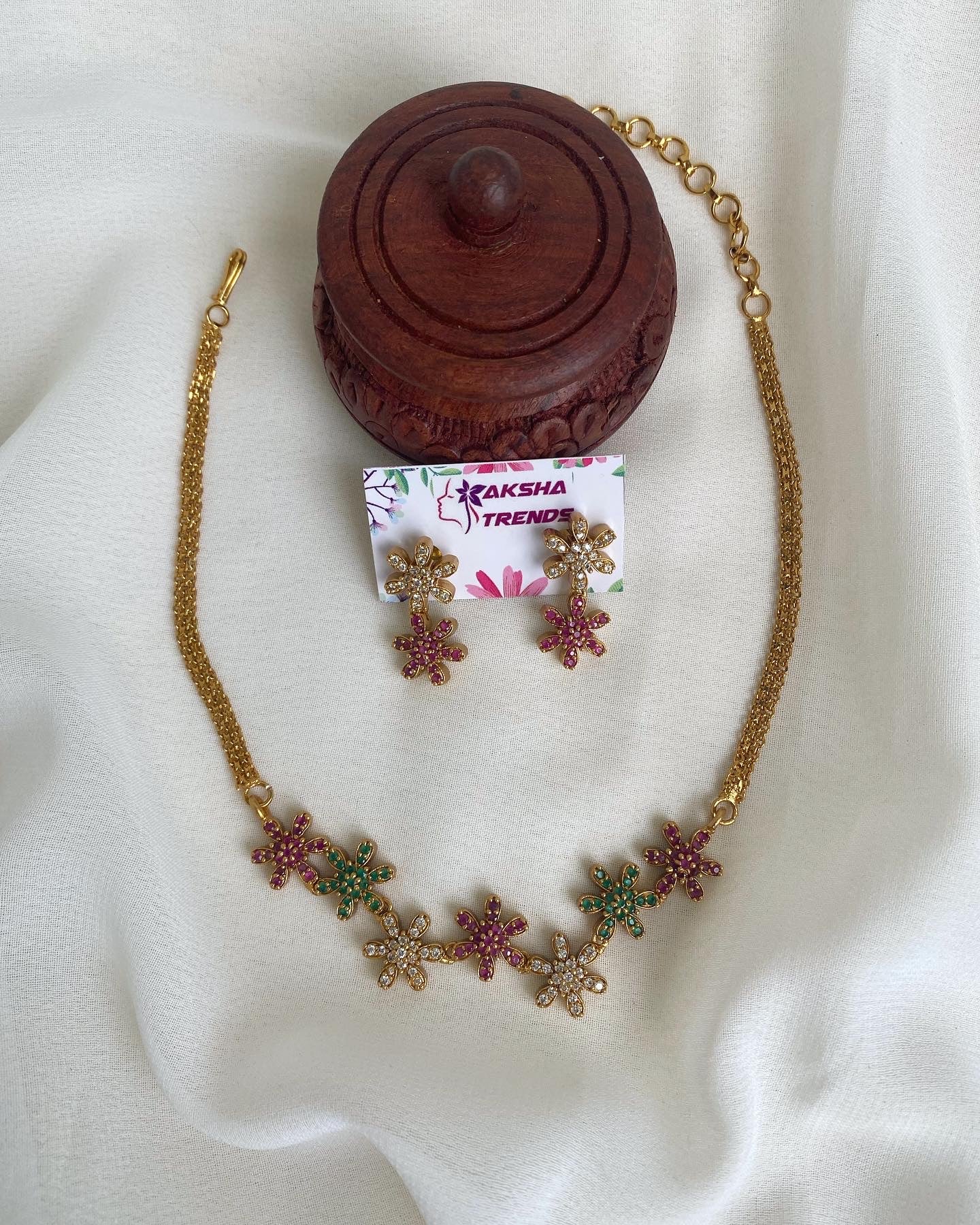 Floral partywear necklace Aksha Trends