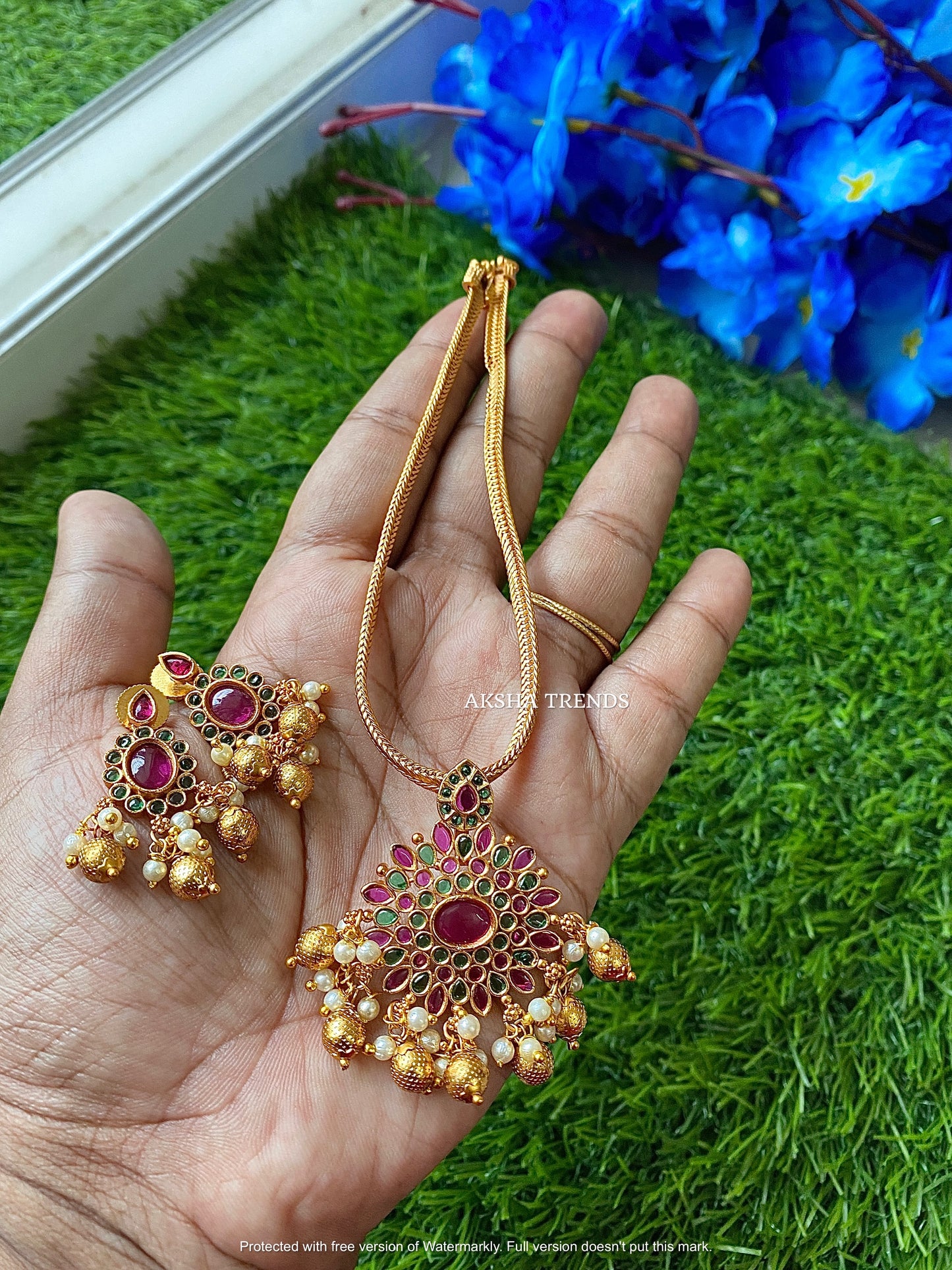 Kemp golden attigai Aksha Trends