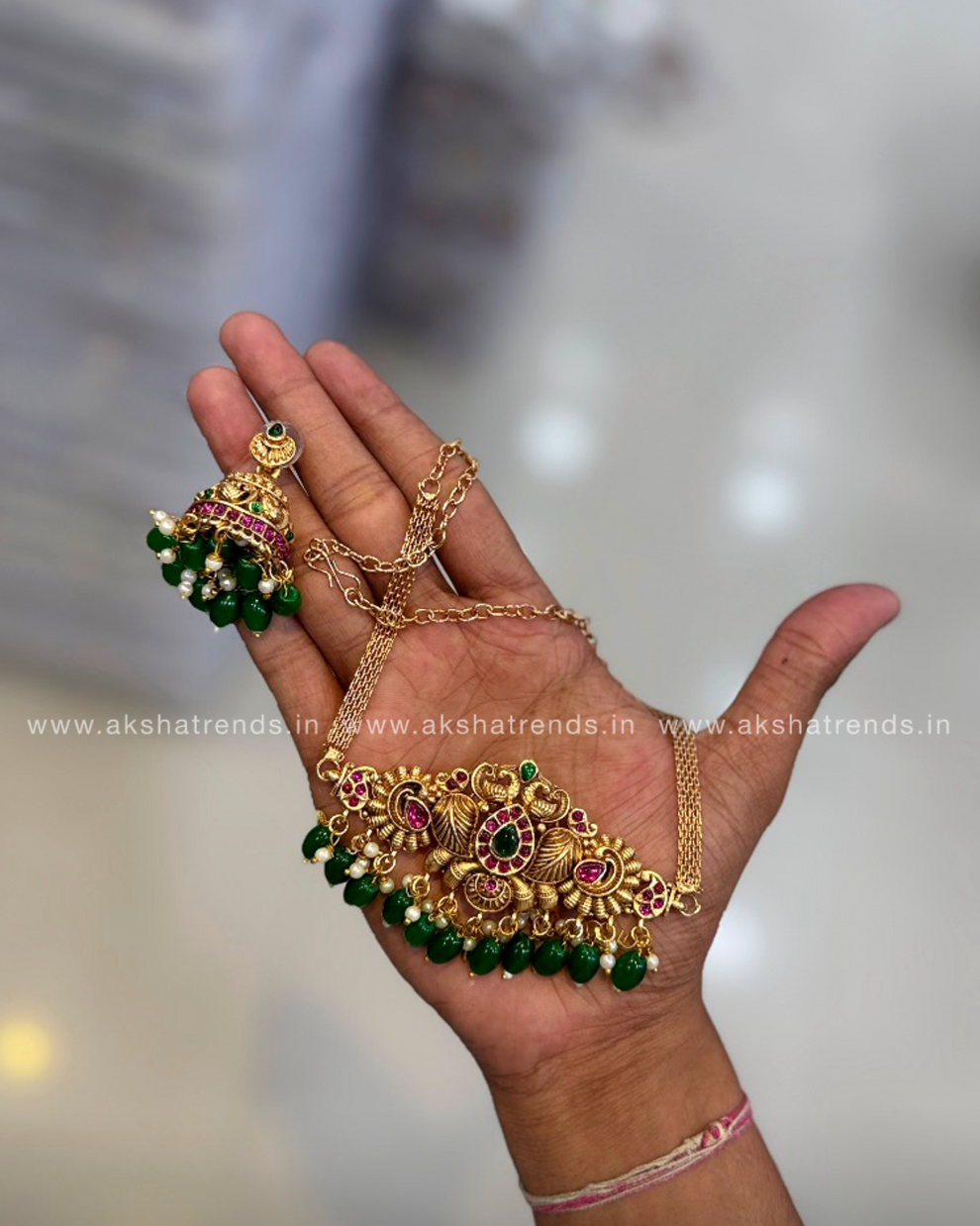Antique floral kemp choker Aksha Trends 